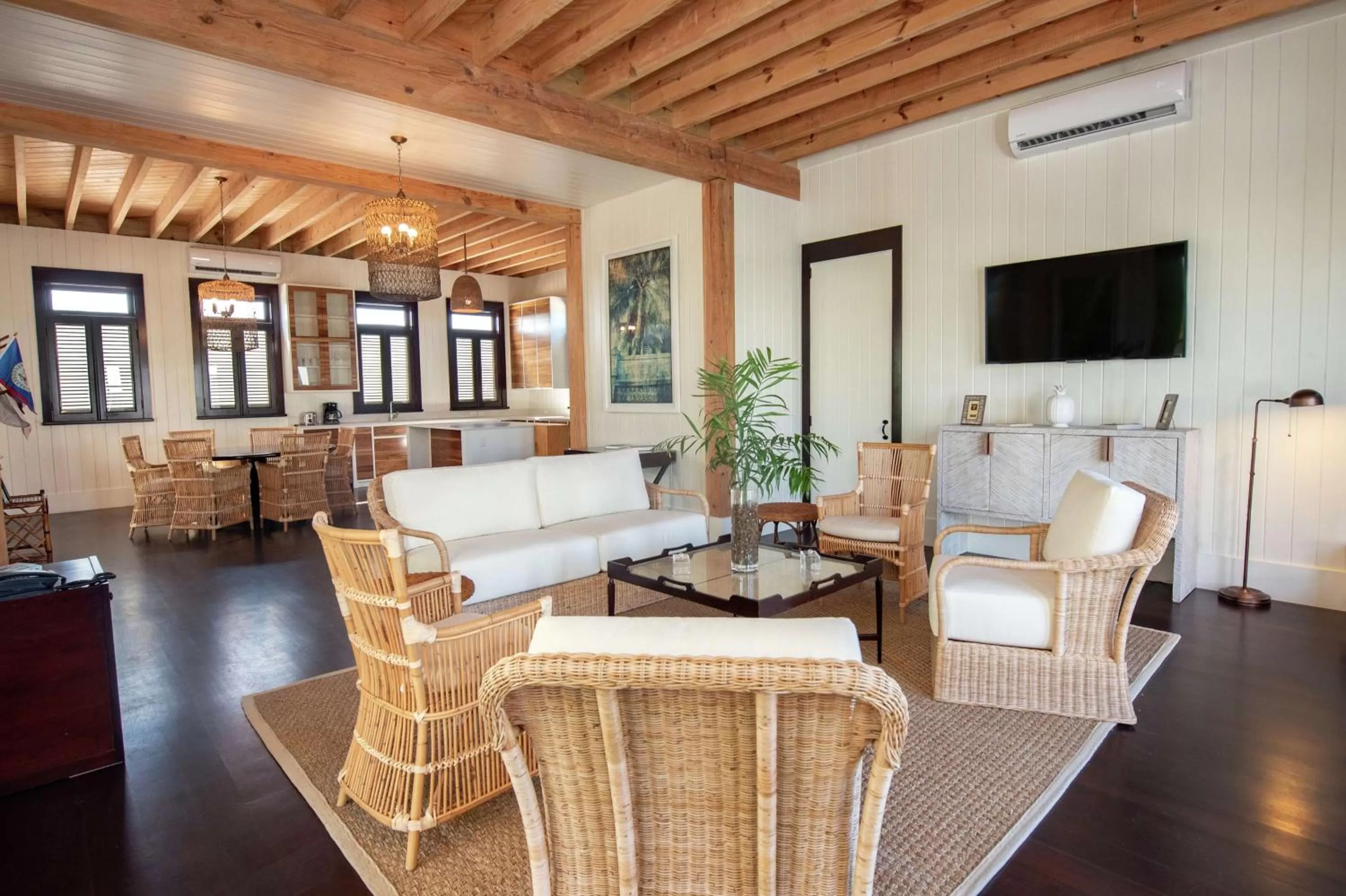 Living room in Mahogany Bay Resort and Beach Club, Curio Collection