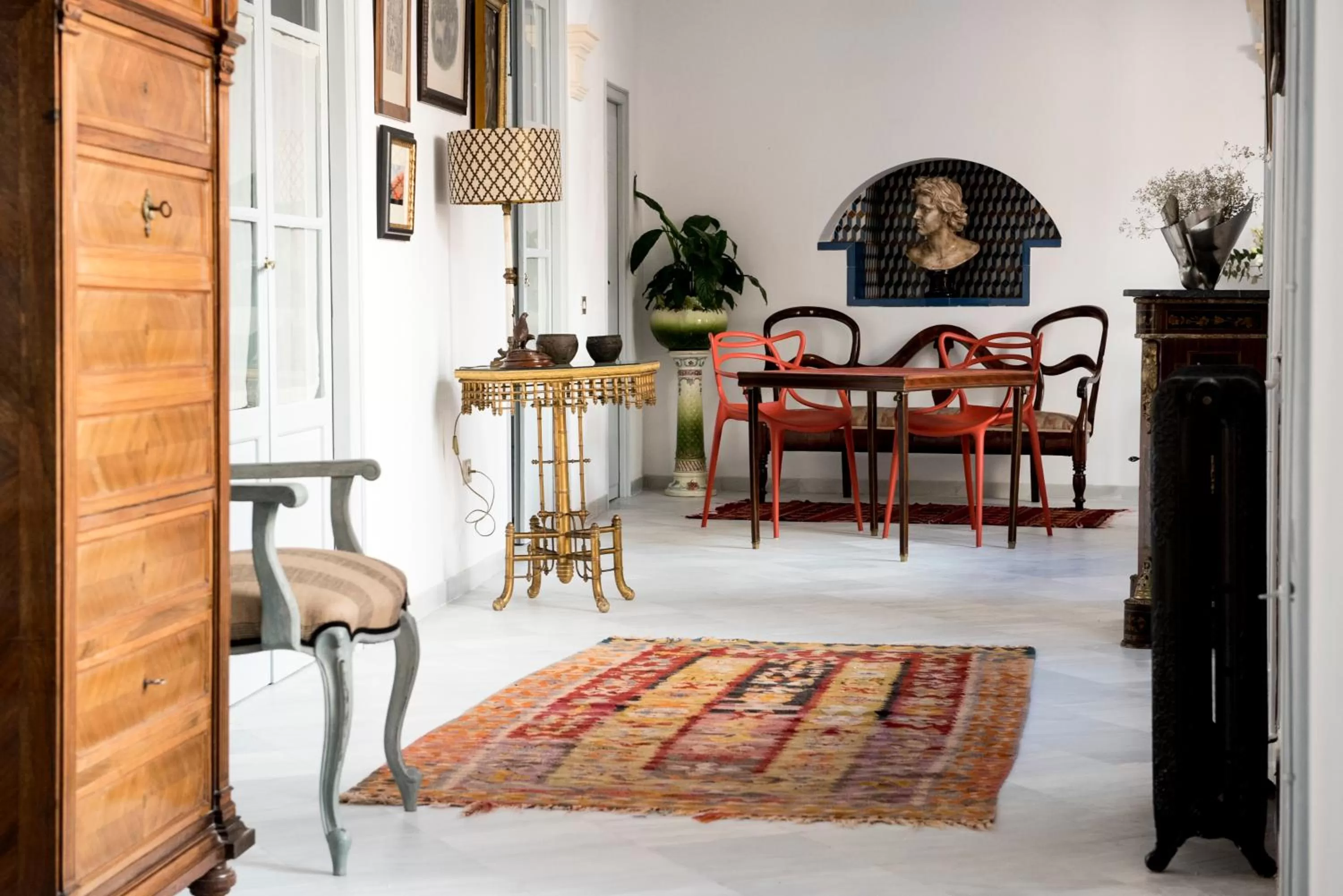 Palacio Marmoles by Valcambre