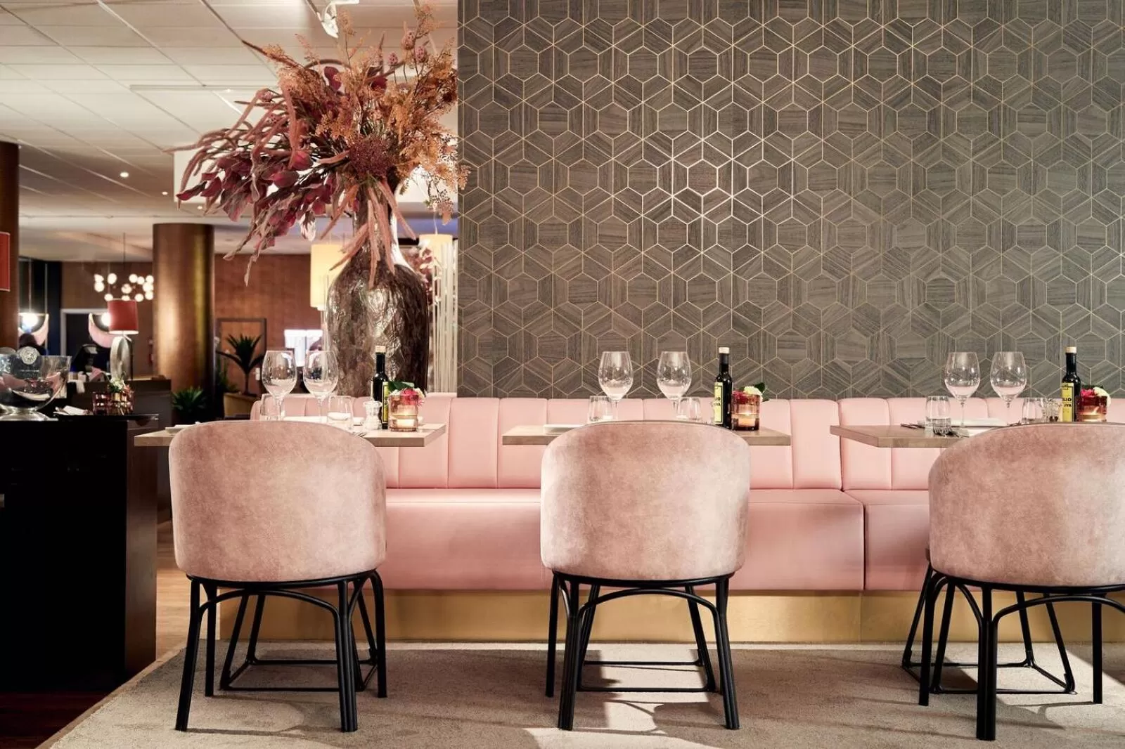 Restaurant/places to eat in Van der Valk Hotel Brussels Airport