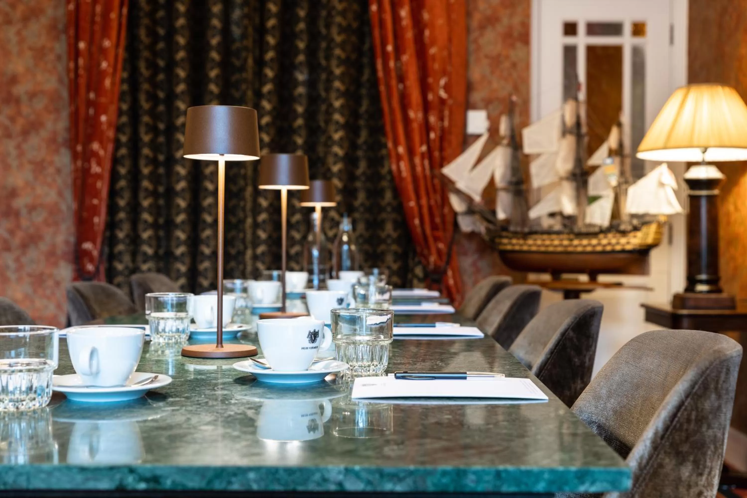 Restaurant/places to eat in Grand Boutique Hotel-Restaurant Huis Vermeer