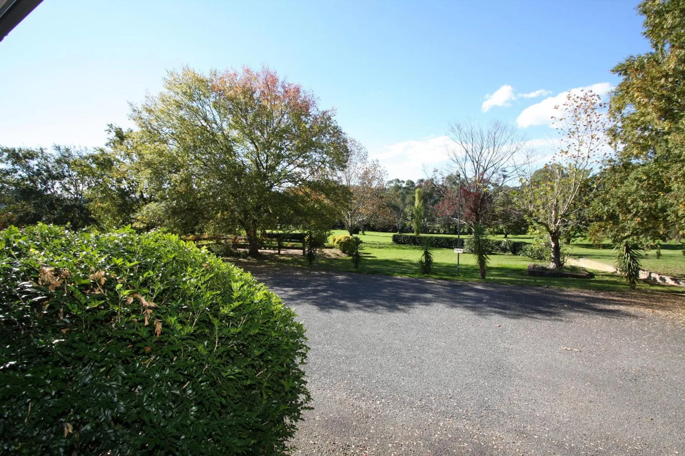 Garden view in Picton Valley Motel Australia