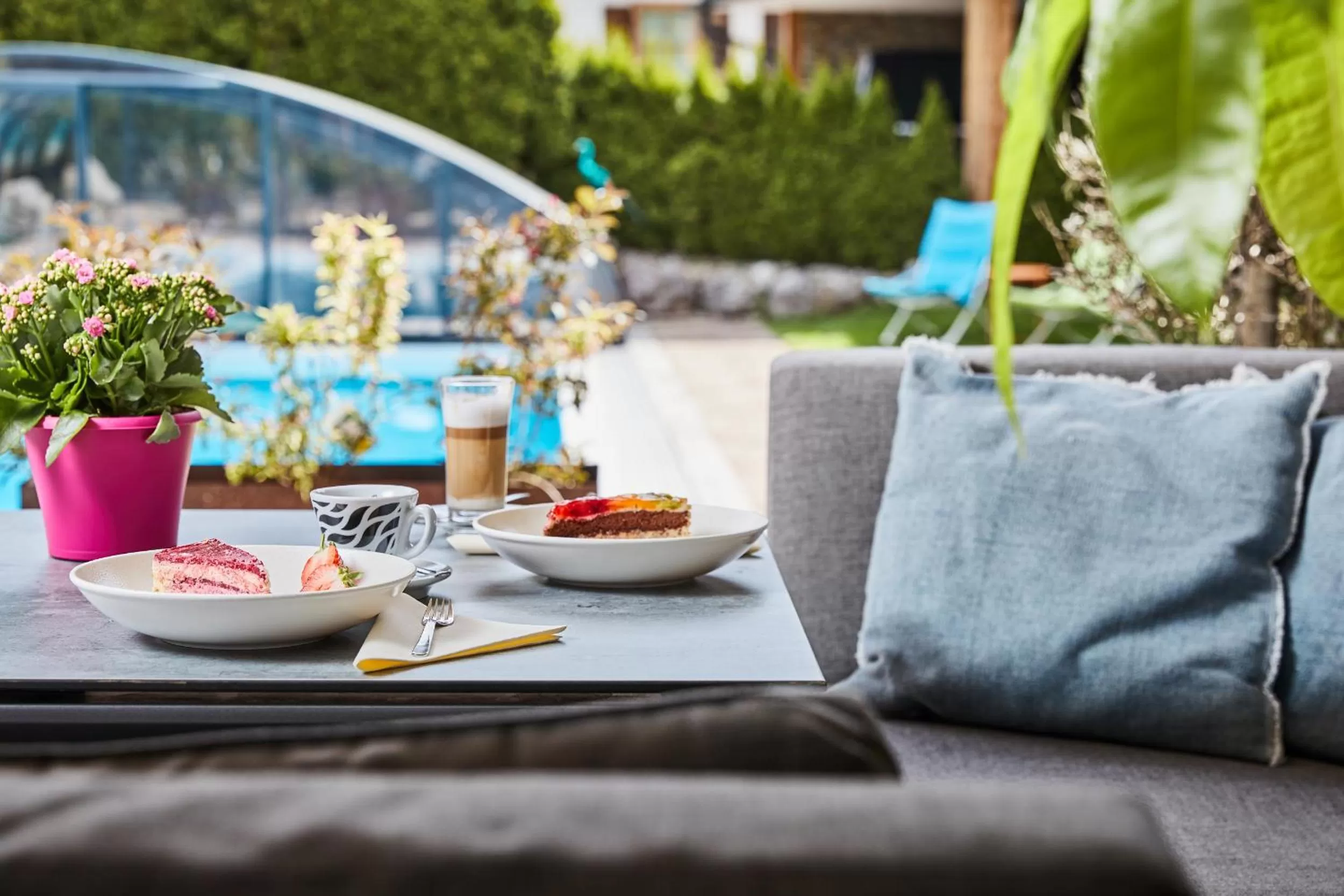 Restaurant/places to eat in Home suite home