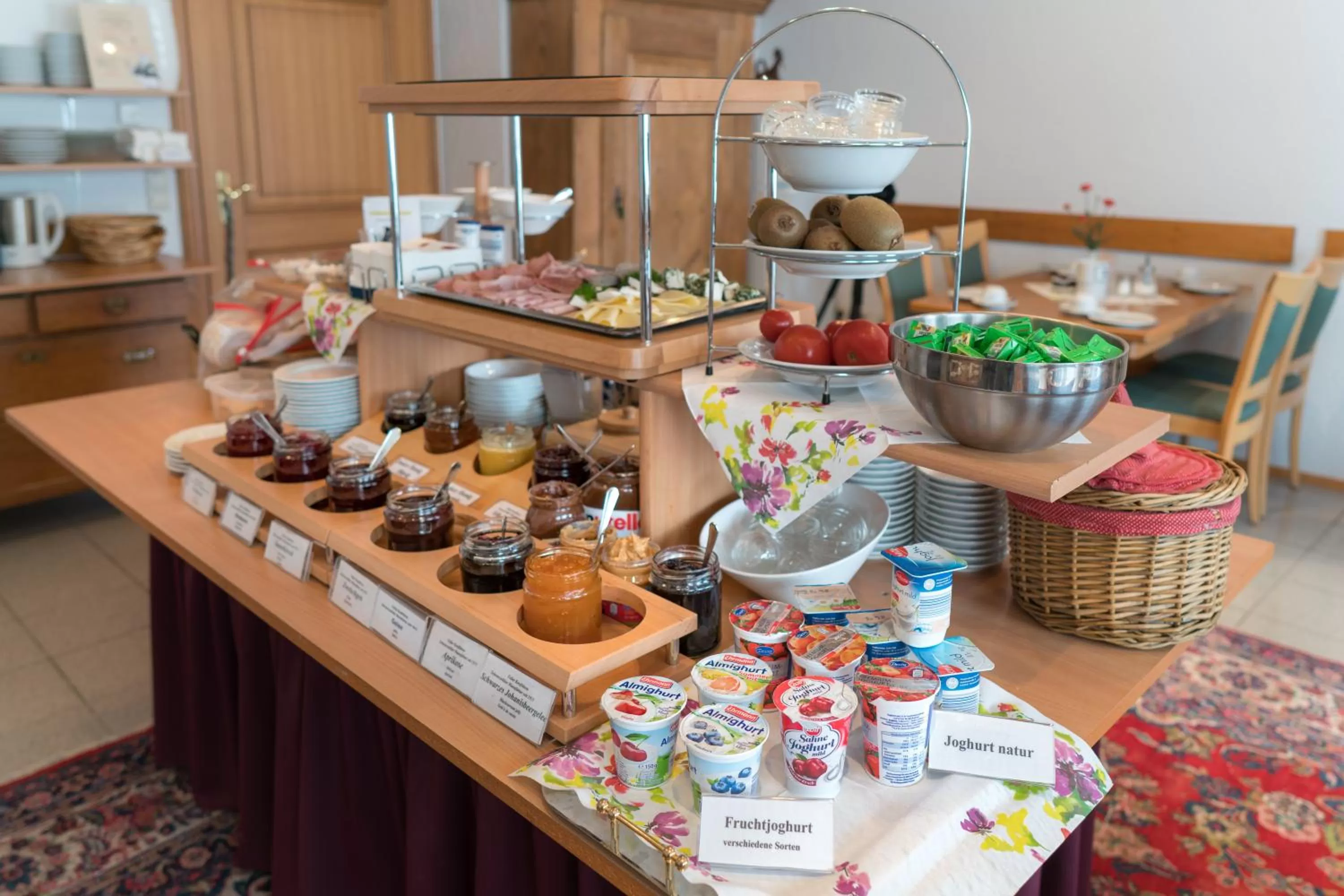 Buffet breakfast in Hotel Adler mit Gasthaus