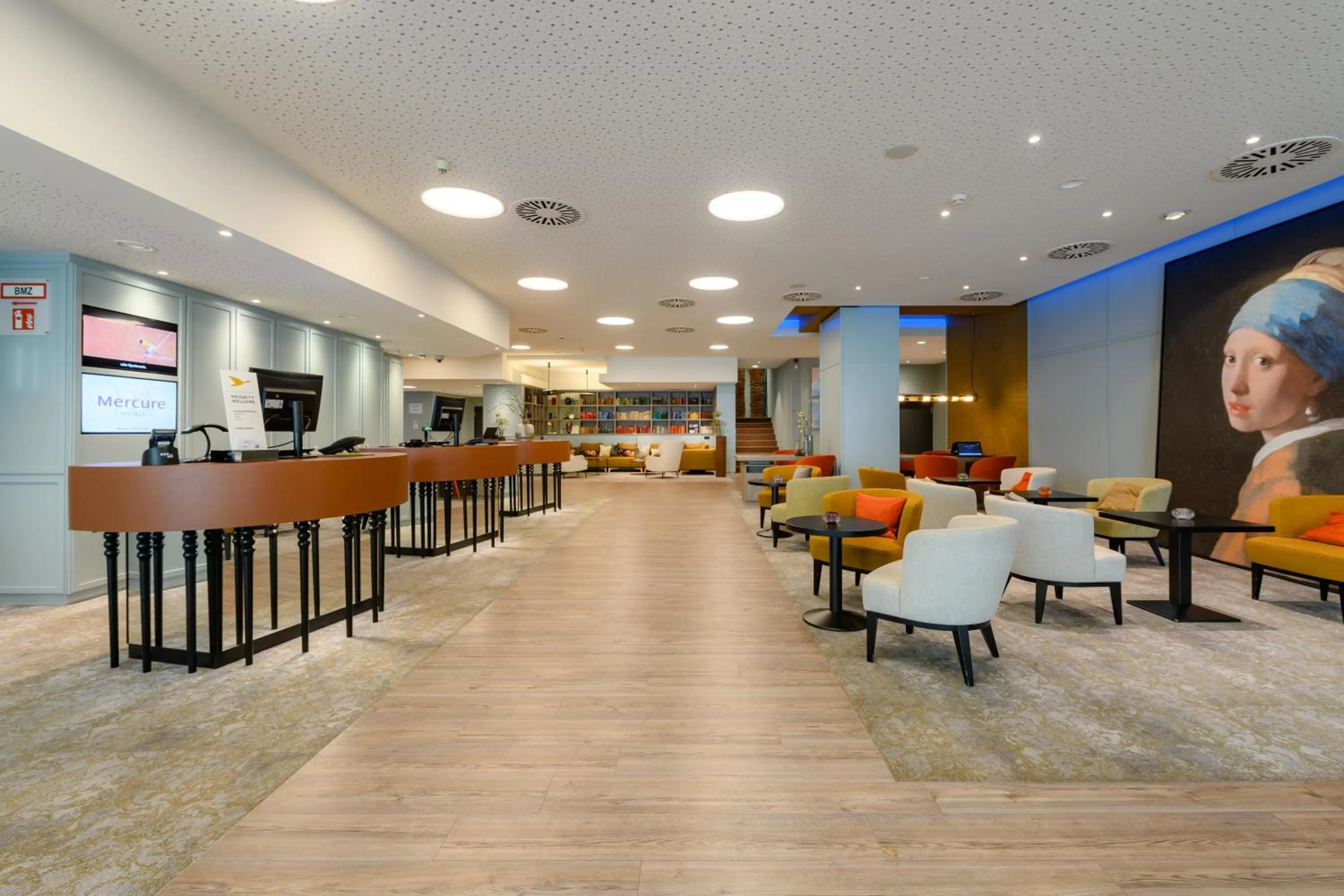 Library in Mercure Hotel Saarbrücken City