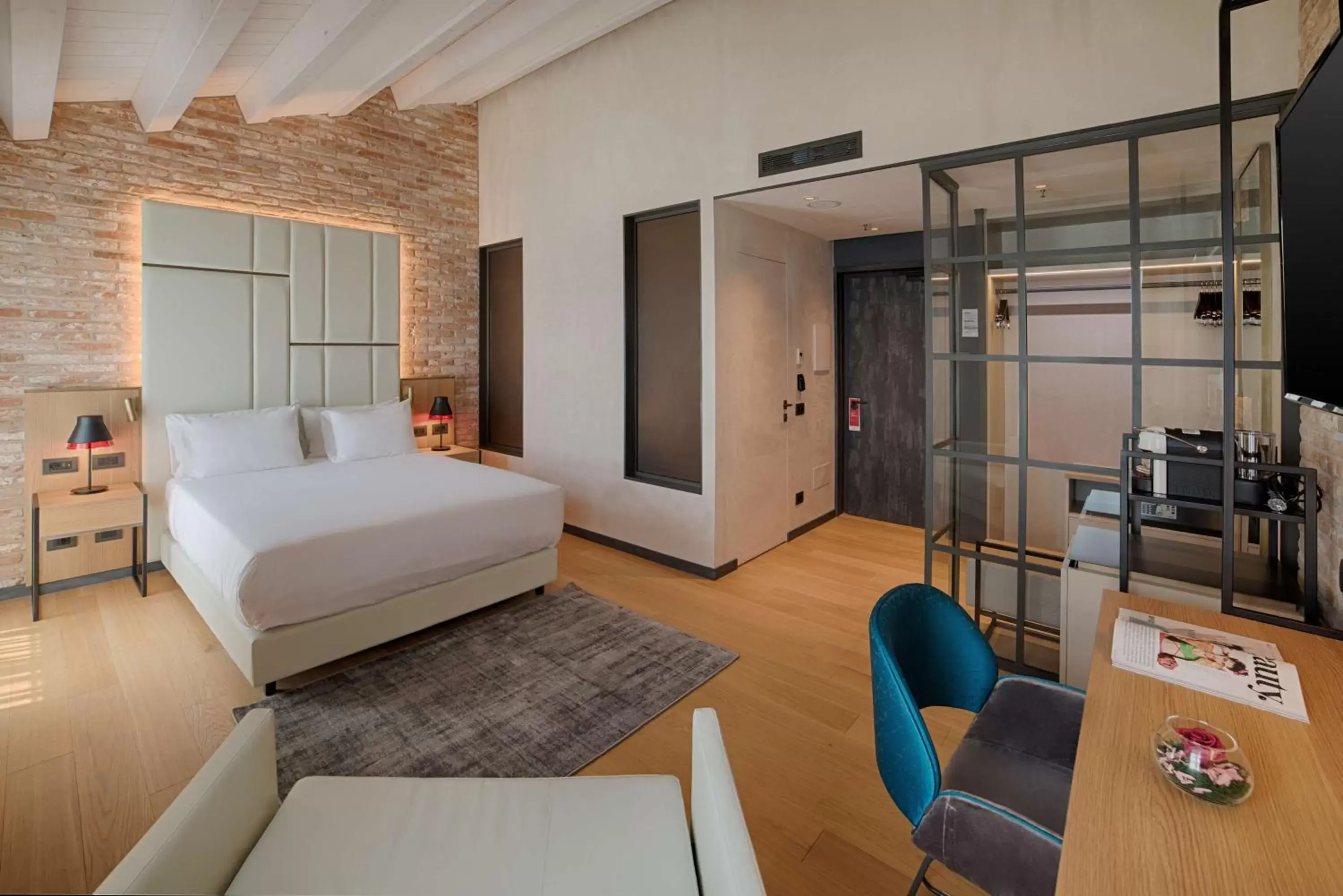 Junior suite duplex in NH Collection Murano Villa Junior suite duplex in NH Collection Murano Villa