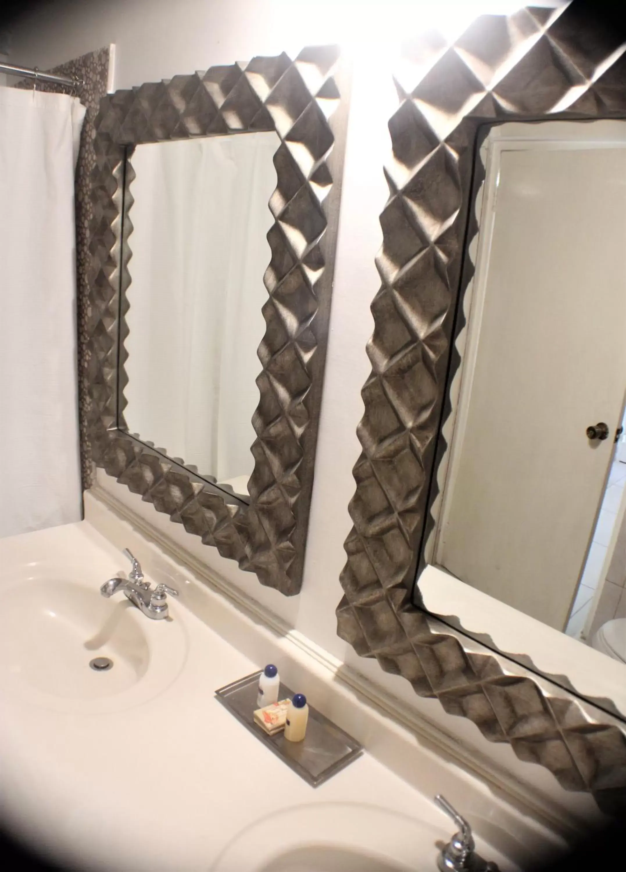 Junior Suite in Altamont Court Hotel Junior Suite in Altamont Court Hotel