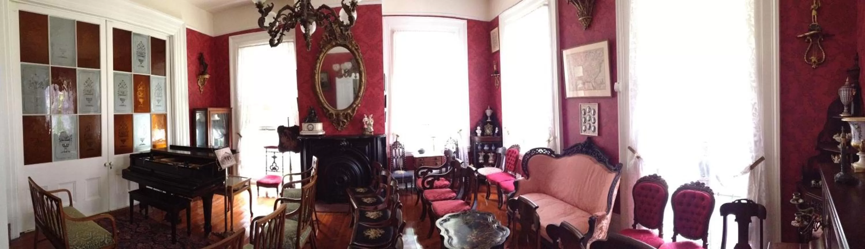 Photo of the whole room in Stone House Musical B&B