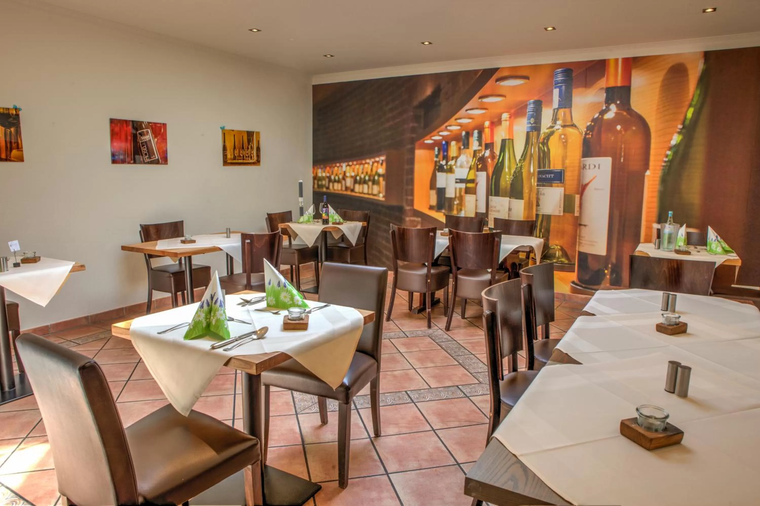 Restaurant/places to eat in Moselromantik Hotel Am Panoramabogen