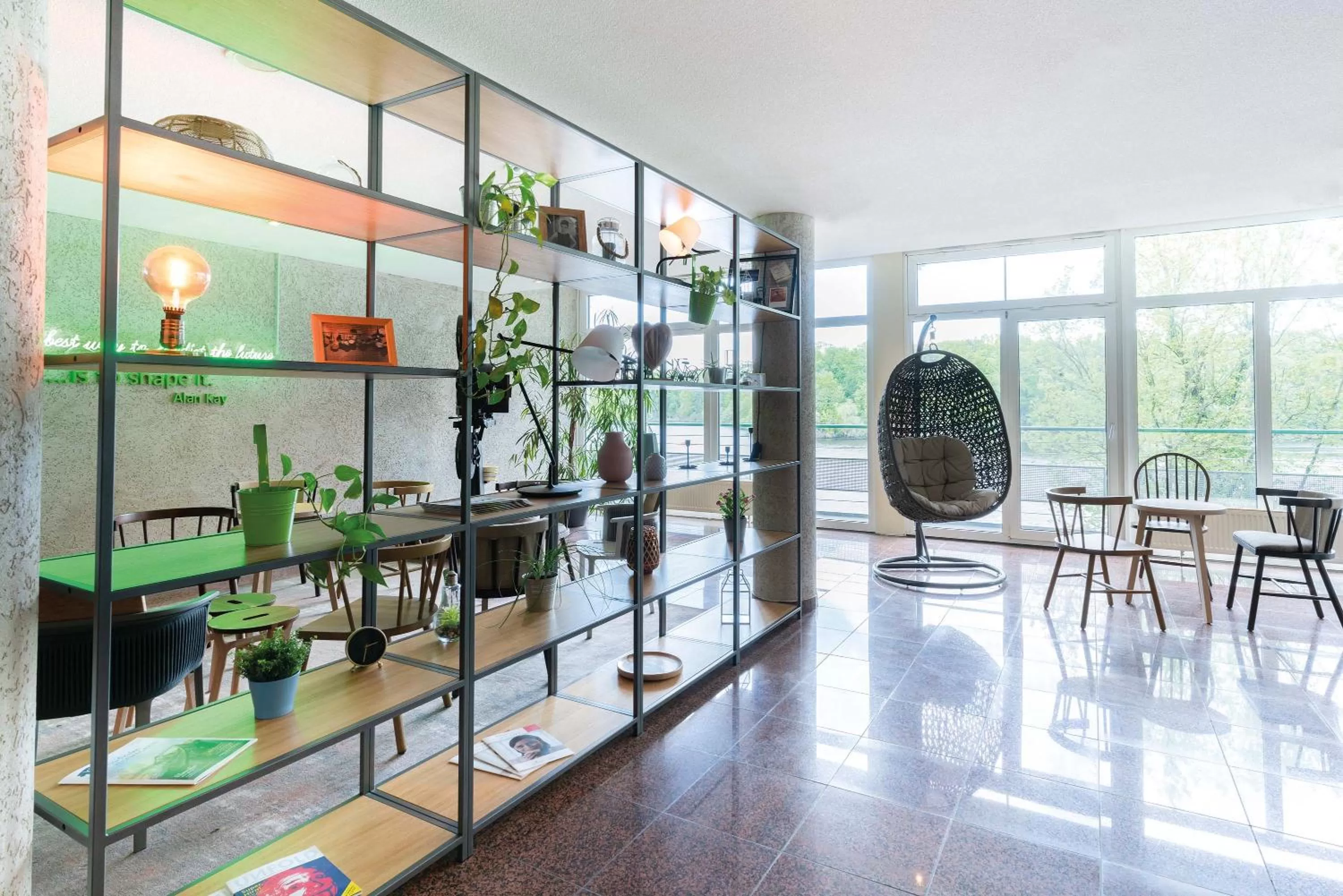 Lobby or reception in Seminaris Avendi Hotel Potsdam