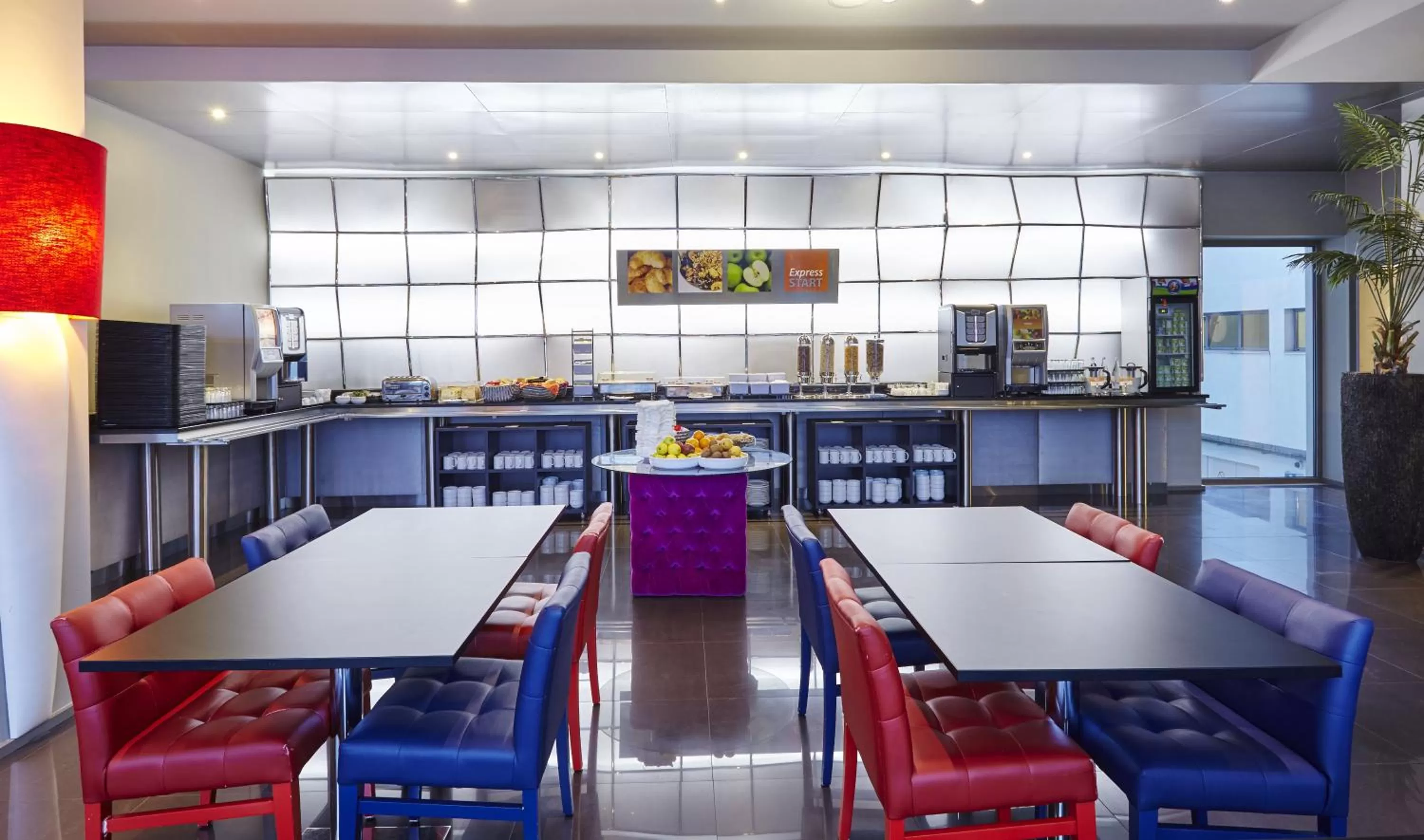 Breakfast in Holiday Inn Express Lisbon Alfragide by IHG