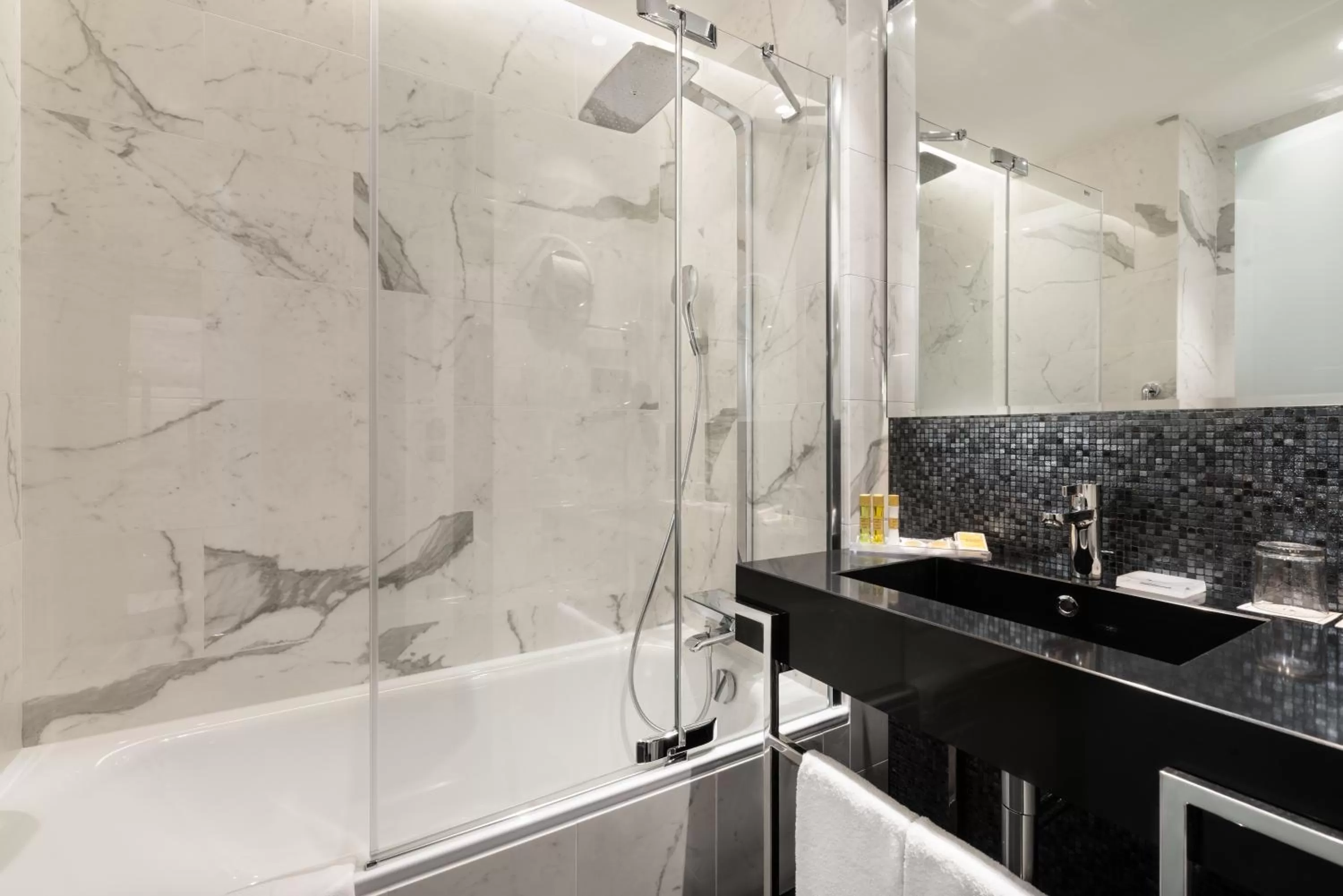 Bathroom in Áurea Legends by Eurostars Hotel Company