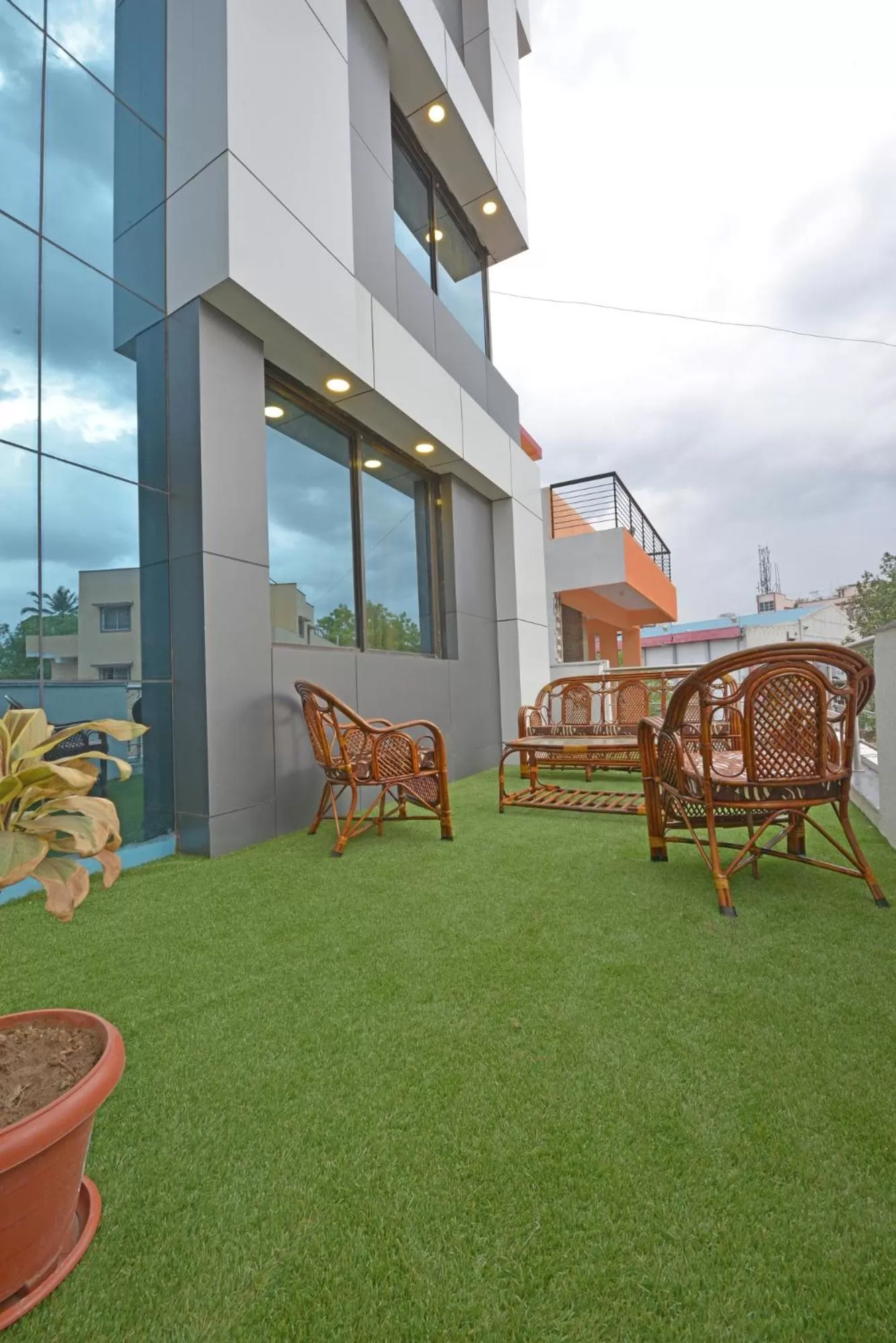 Garden in Hotel JP International