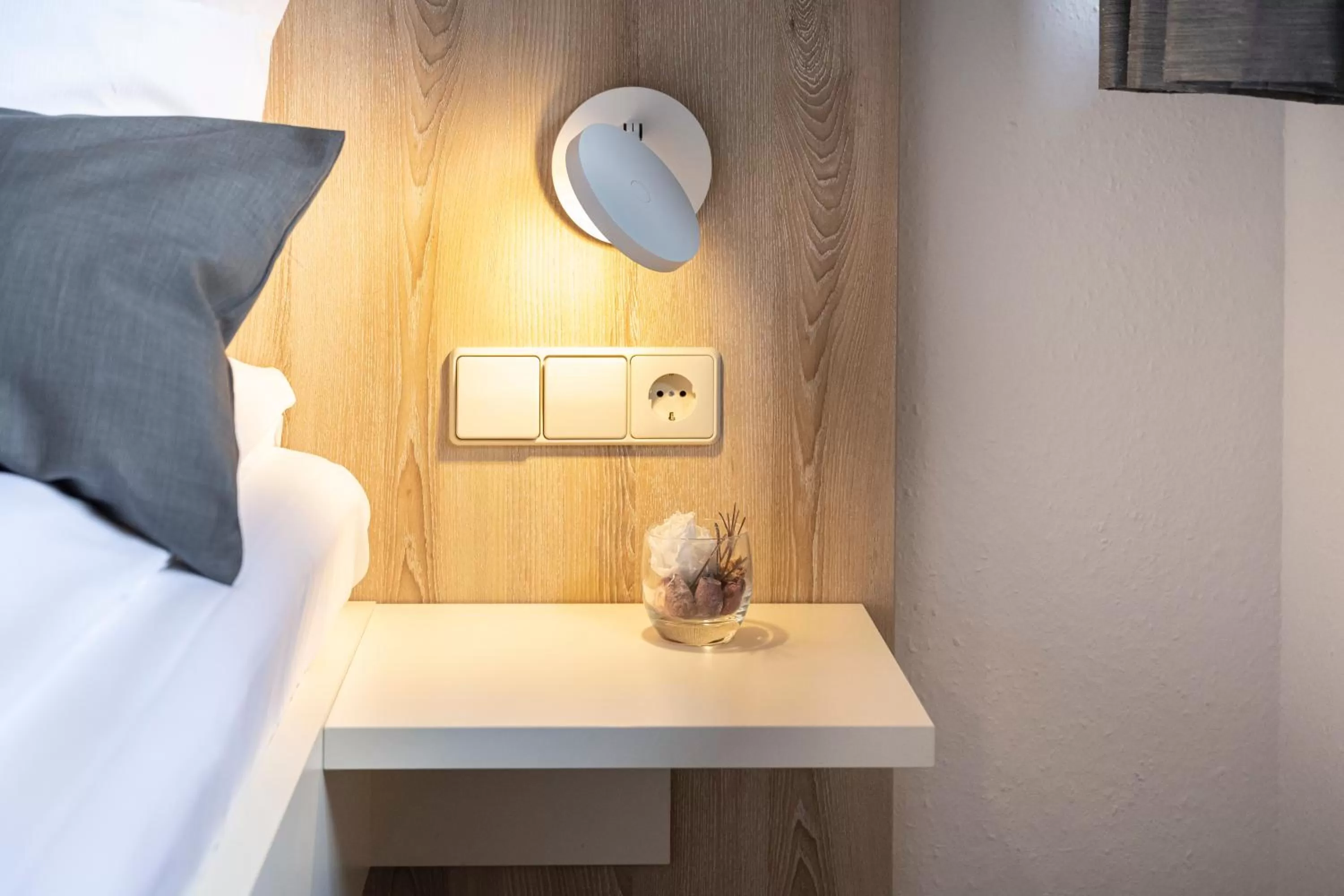 Bed in Hotel Restaurant Zehn-Brunnen