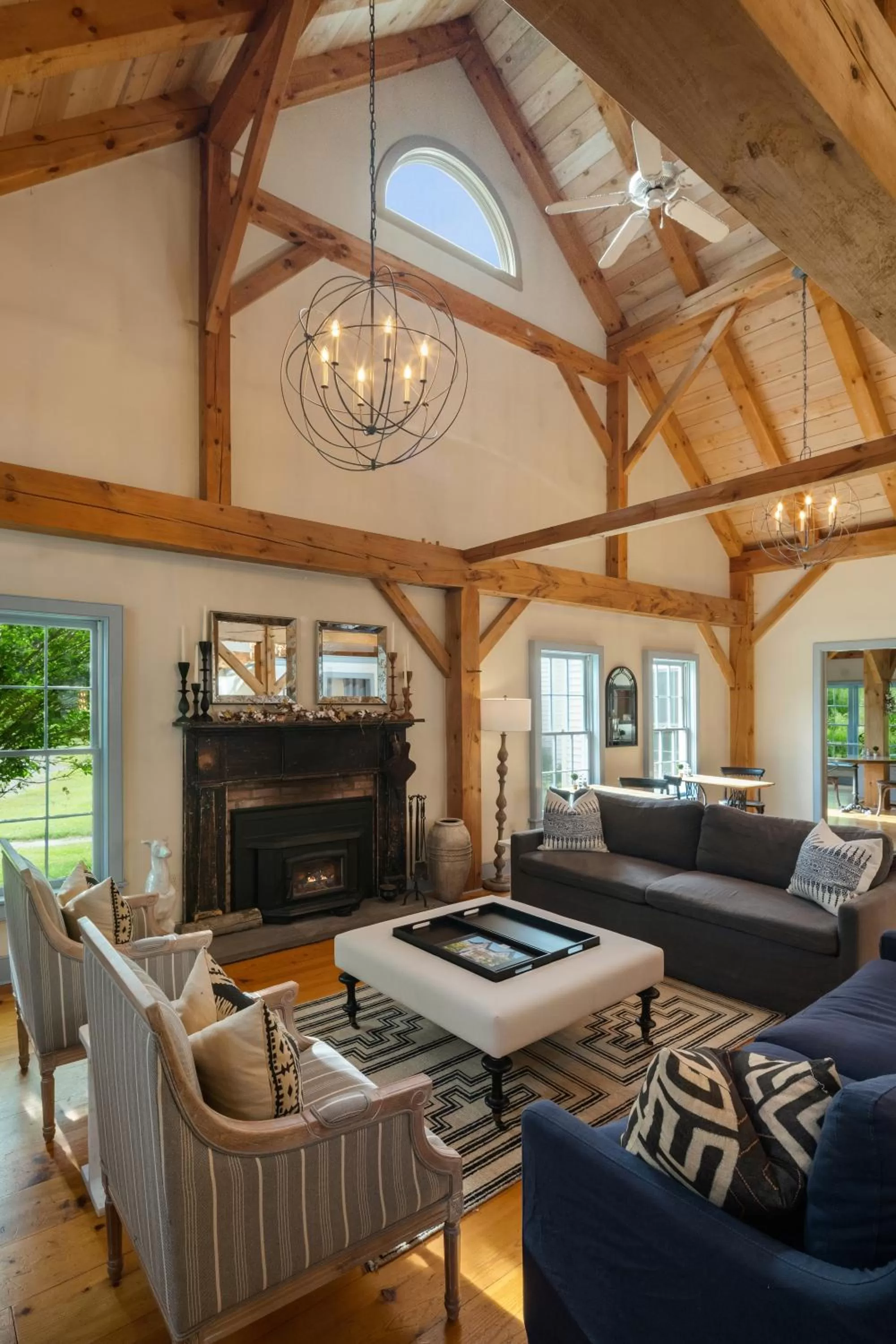 Living room in Inn at Silver Maple Farm