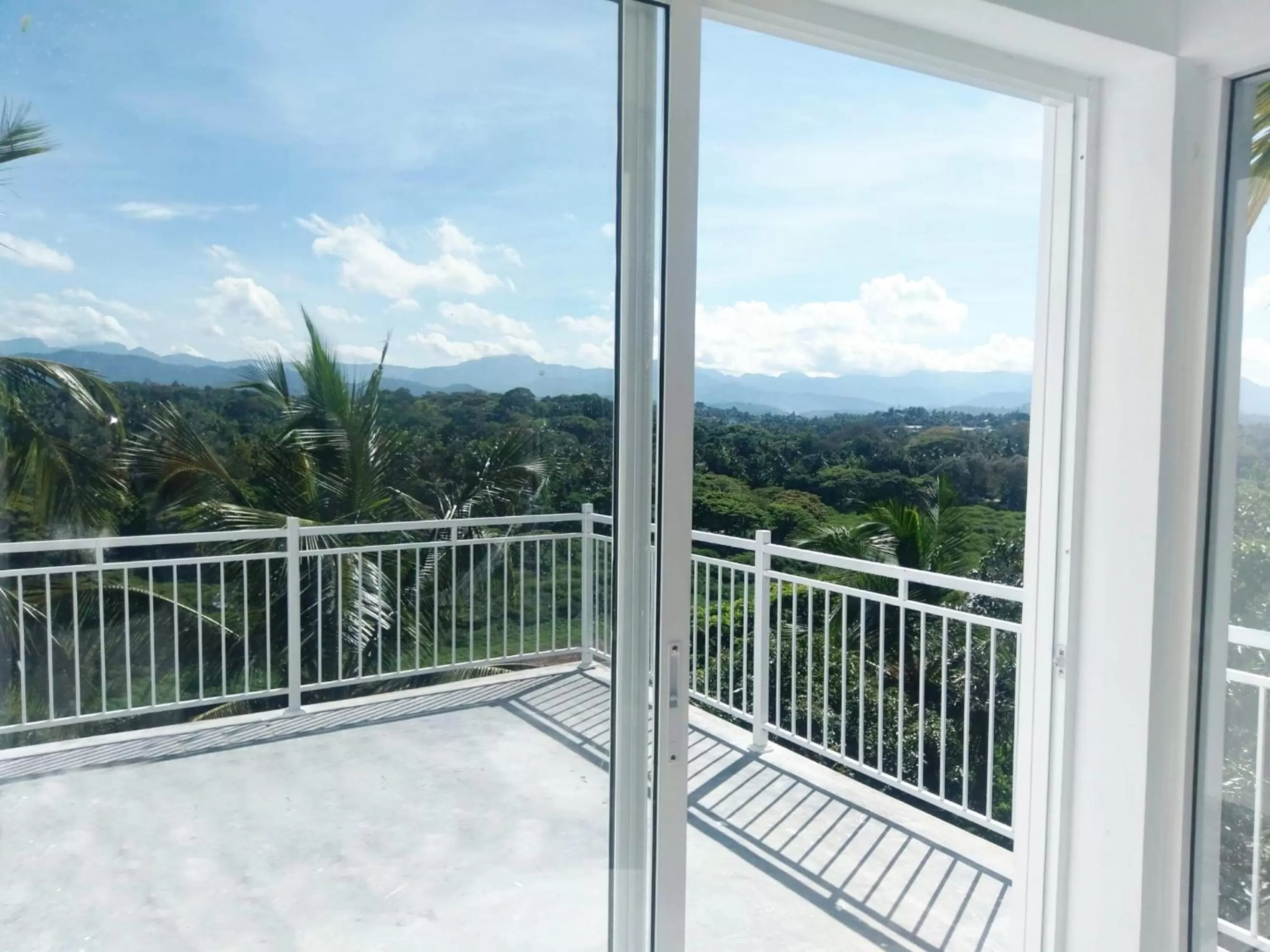 Property building in Mahaweli View Inn