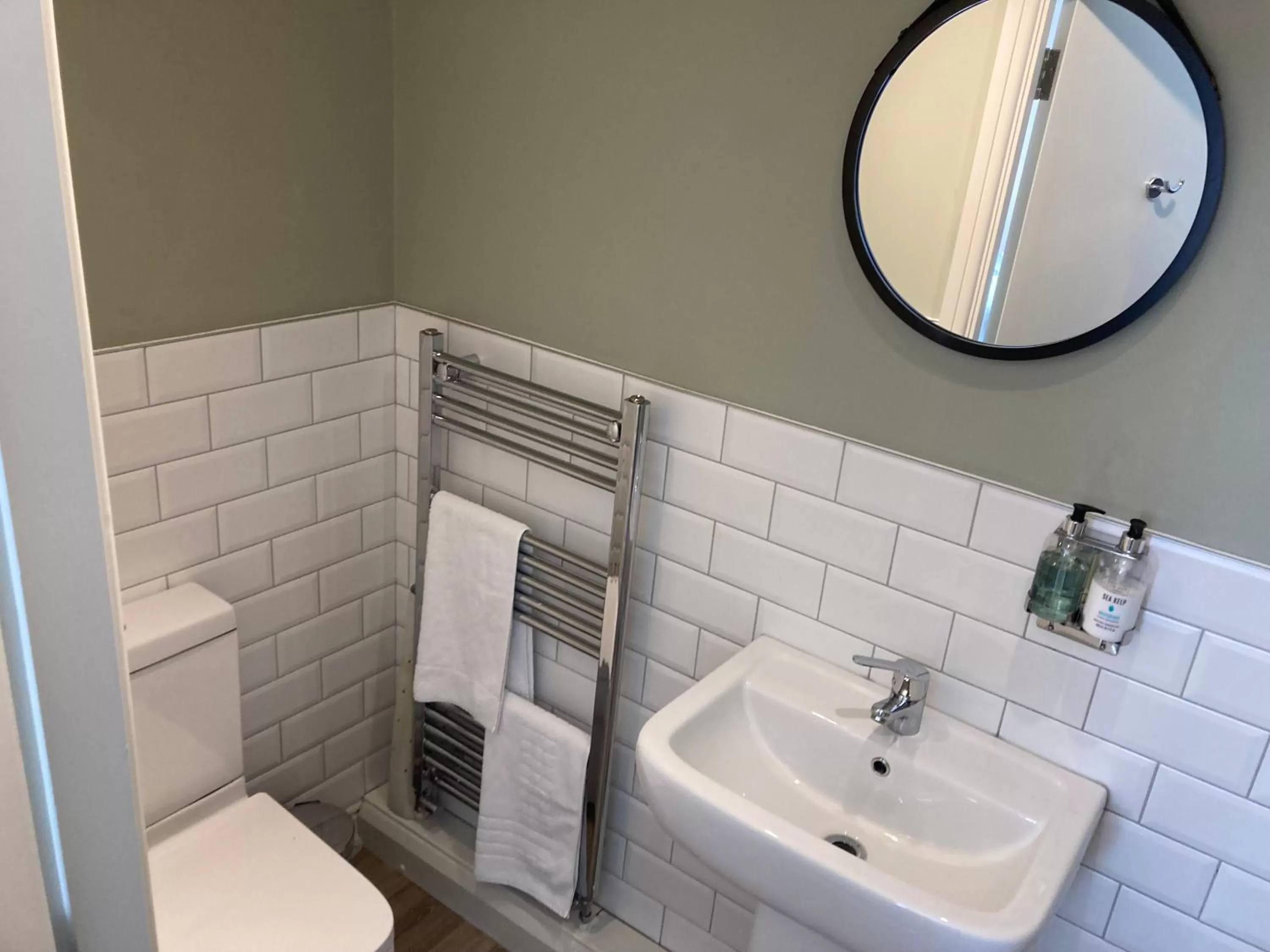 Shower in The Station Inn Whitby