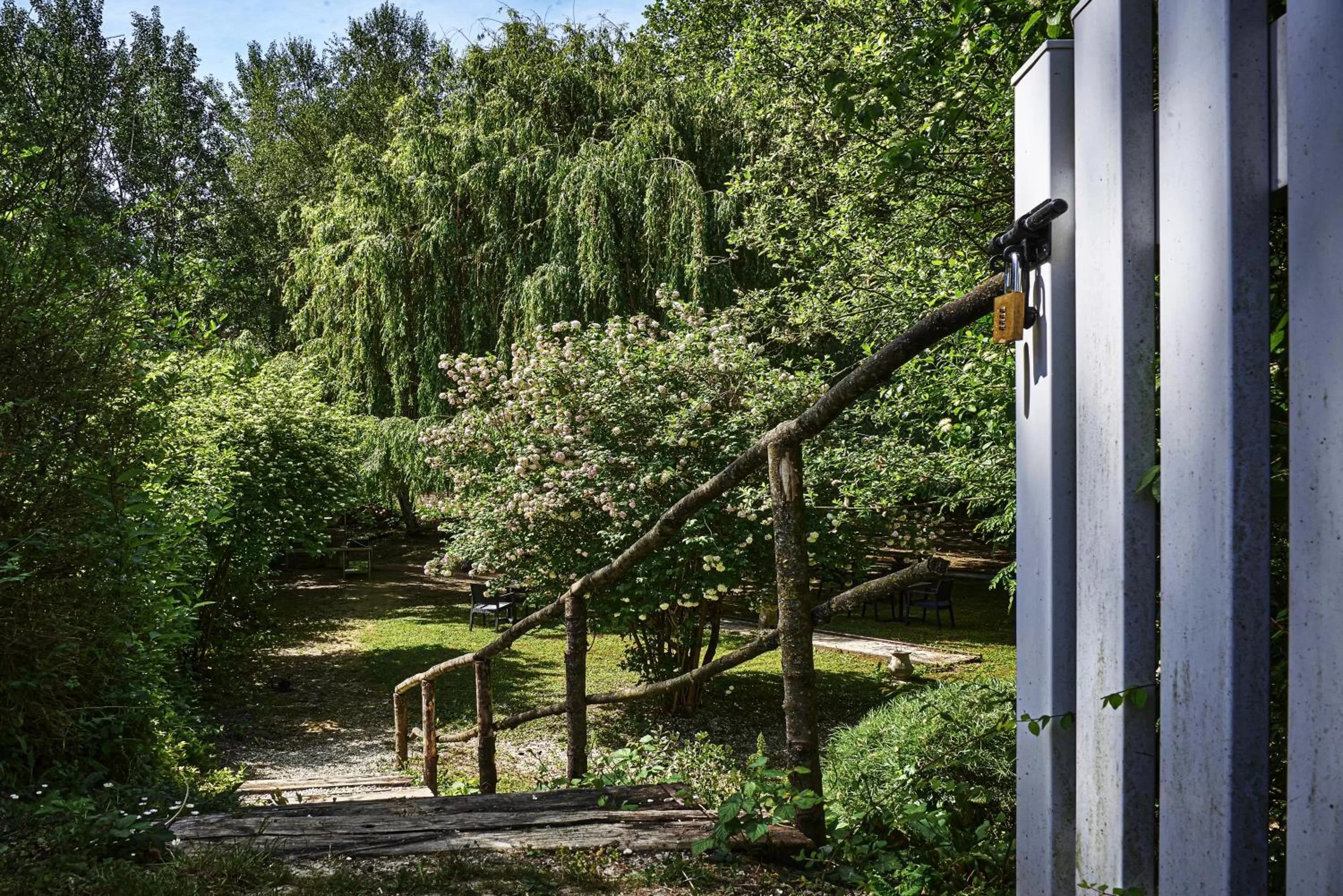 Natural landscape in Logis Bagatelle - 51530 Dizy