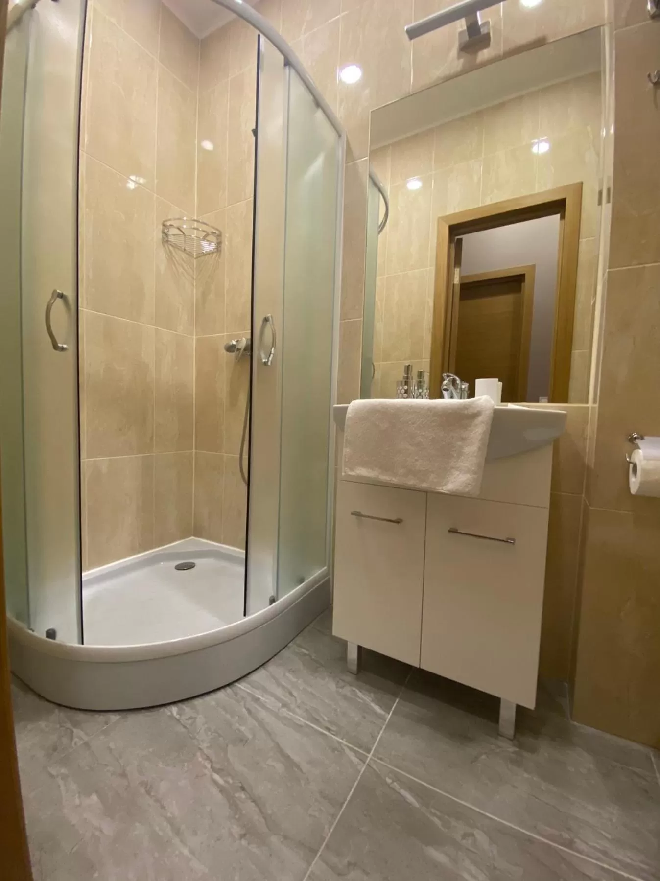Shower, Bathroom in Heart Kyiv Apart-Hotel