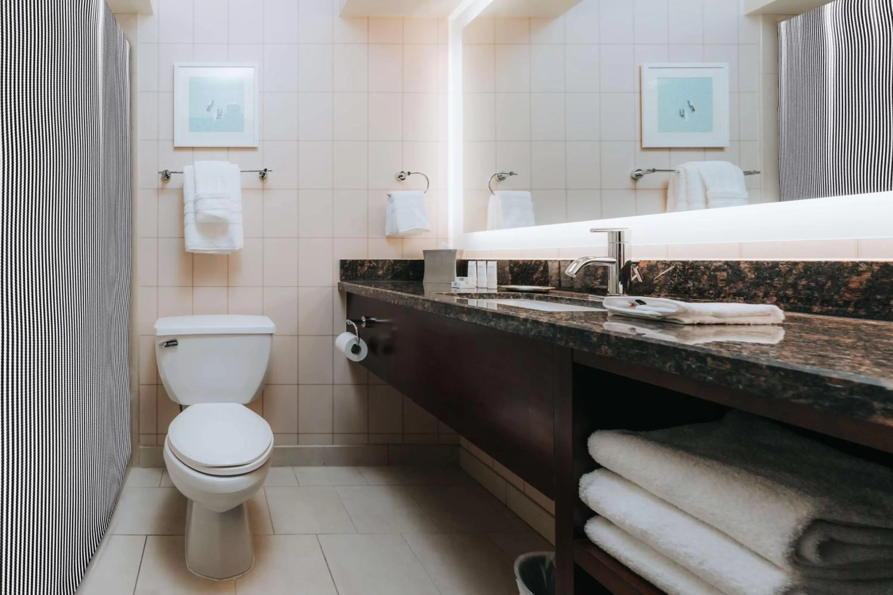 Bathroom in Hotel Lulu, BW Premier Collection