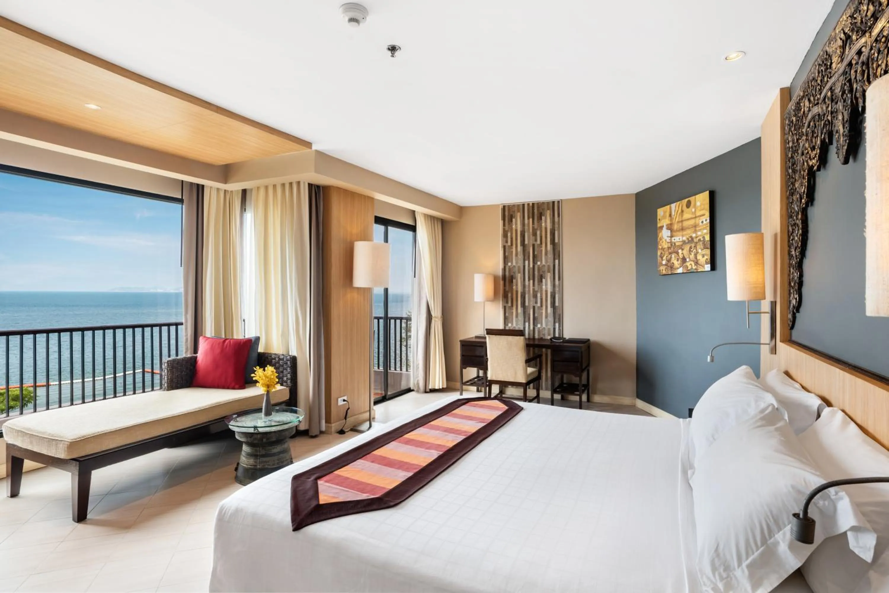 Bedroom, Bed in Garden Cliff Resort And Spa