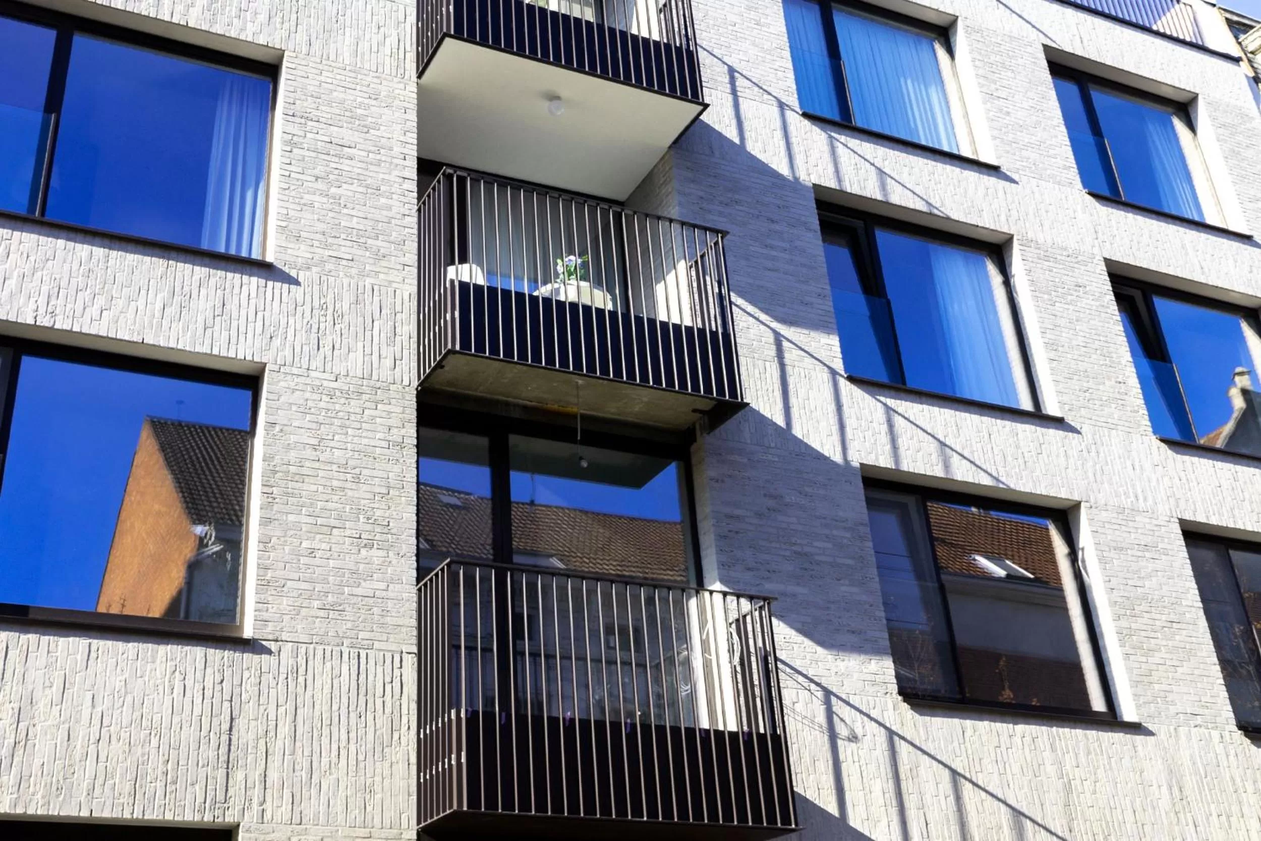 Property building in OneLuxStay near Diamond District