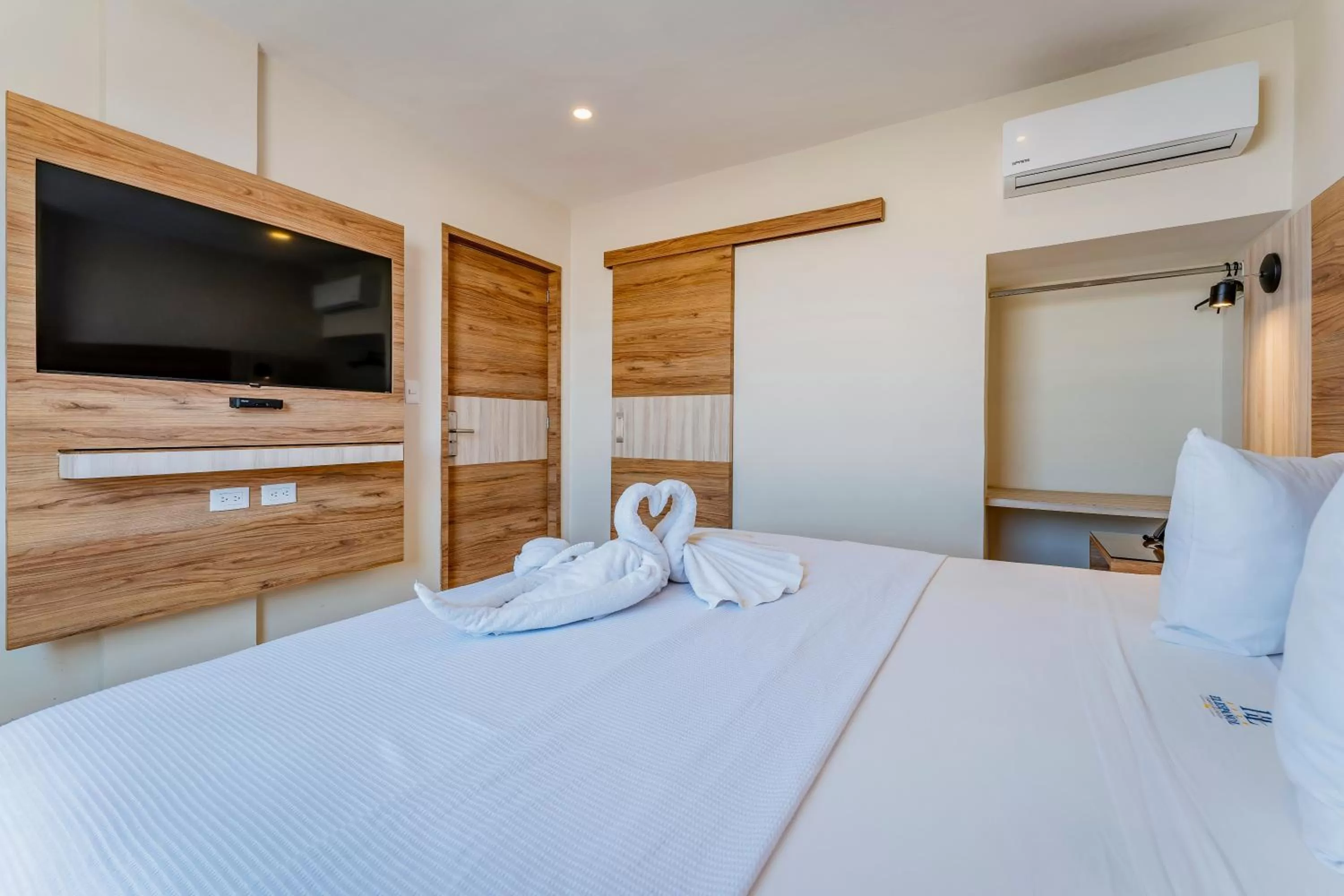 Photo of the whole room, Bed in Hotel Central Merida by Kavia