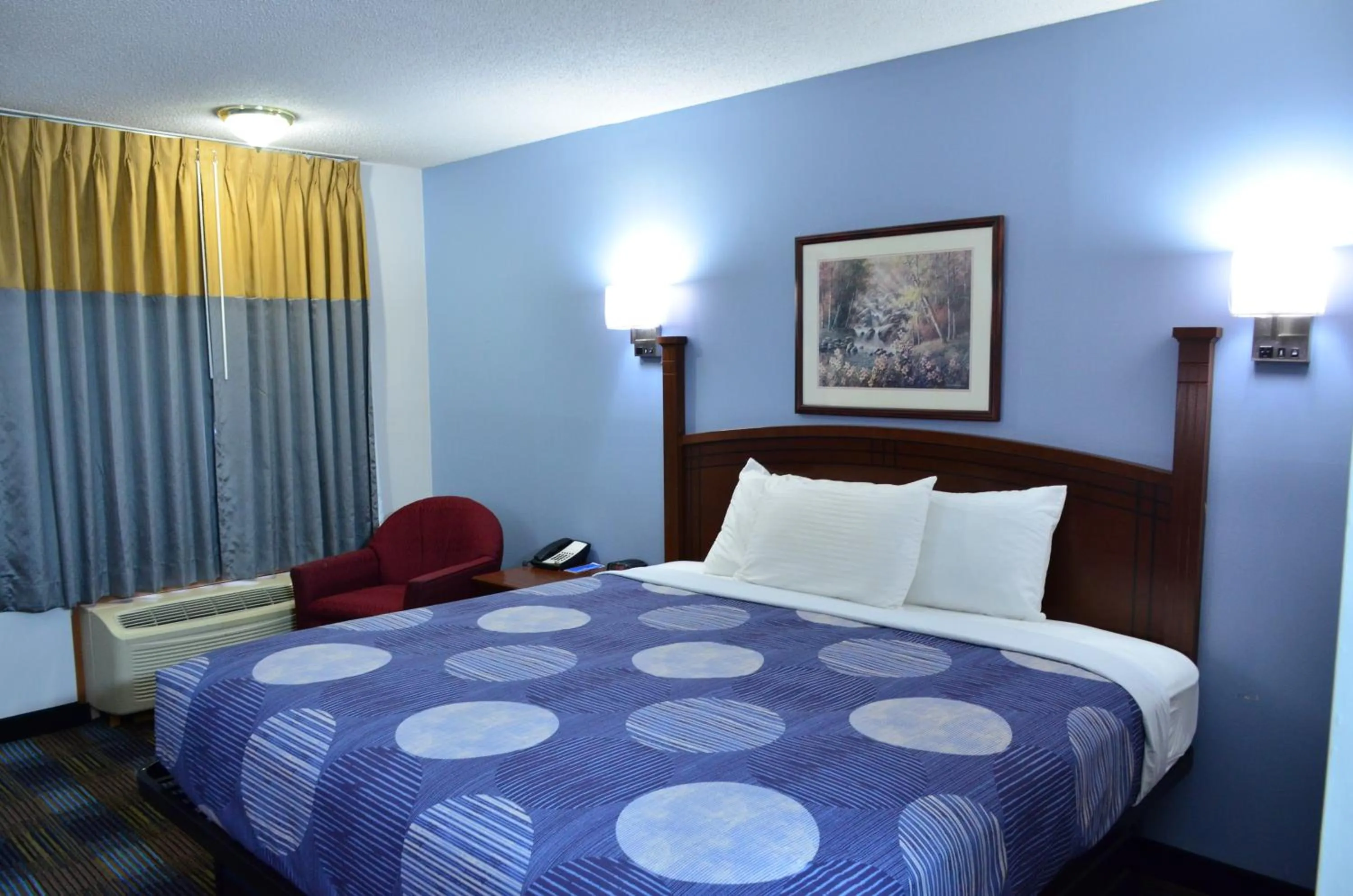 Bed in Rodeway Inn Augusta West - Fort Gordon