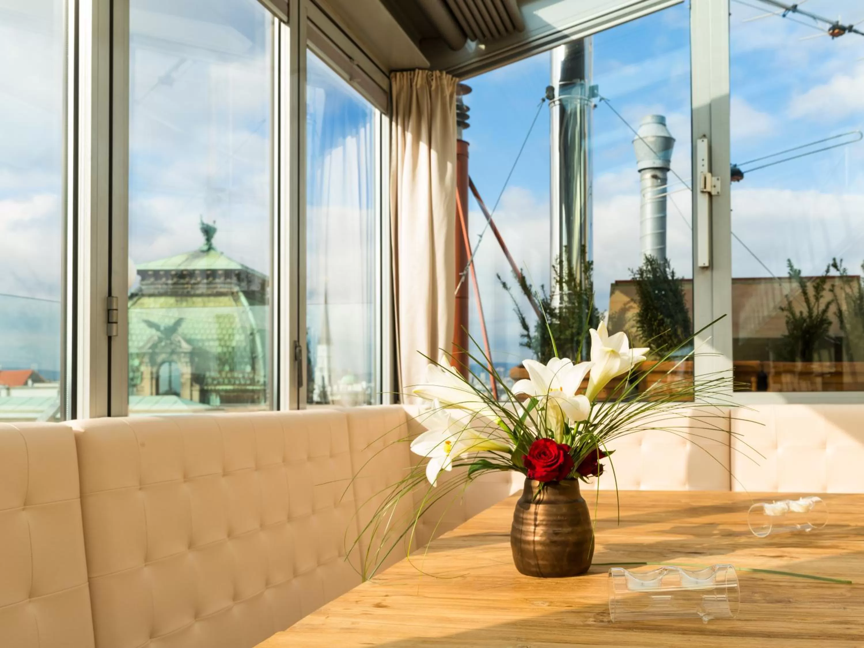 Food and drinks in Hotel Royal