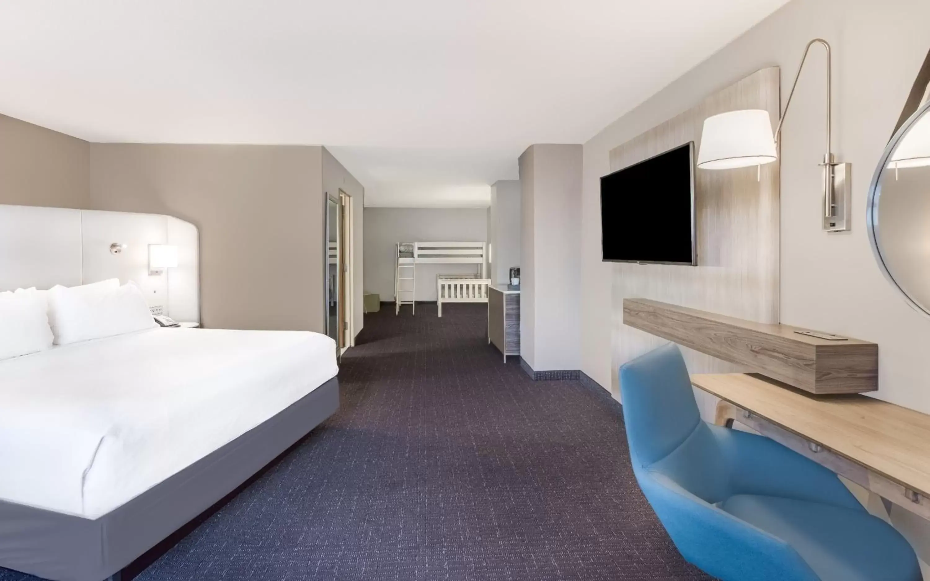 One-Bedroom Suite with One King Bed and One Bunk Bed in Crowne Plaza Cleveland at Playhouse Square by IHG One-Bedroom Suite with One King Bed and One Bunk Bed in Crowne Plaza Cleveland at Playhouse Square by IHG