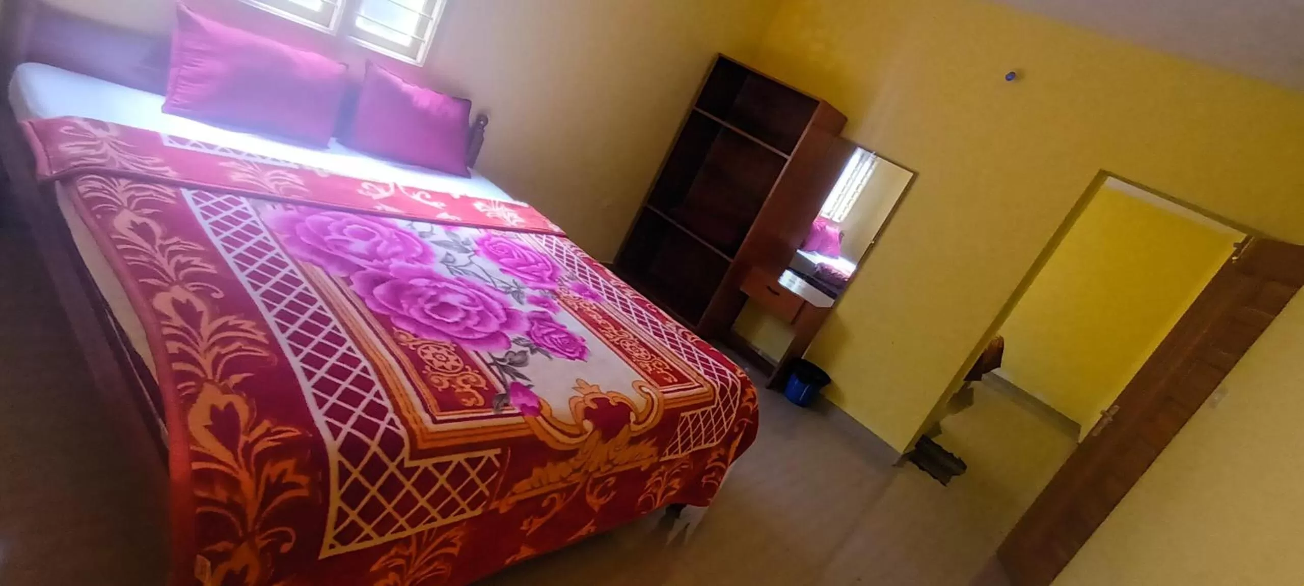 Bed in Le Grace Kodaikanal