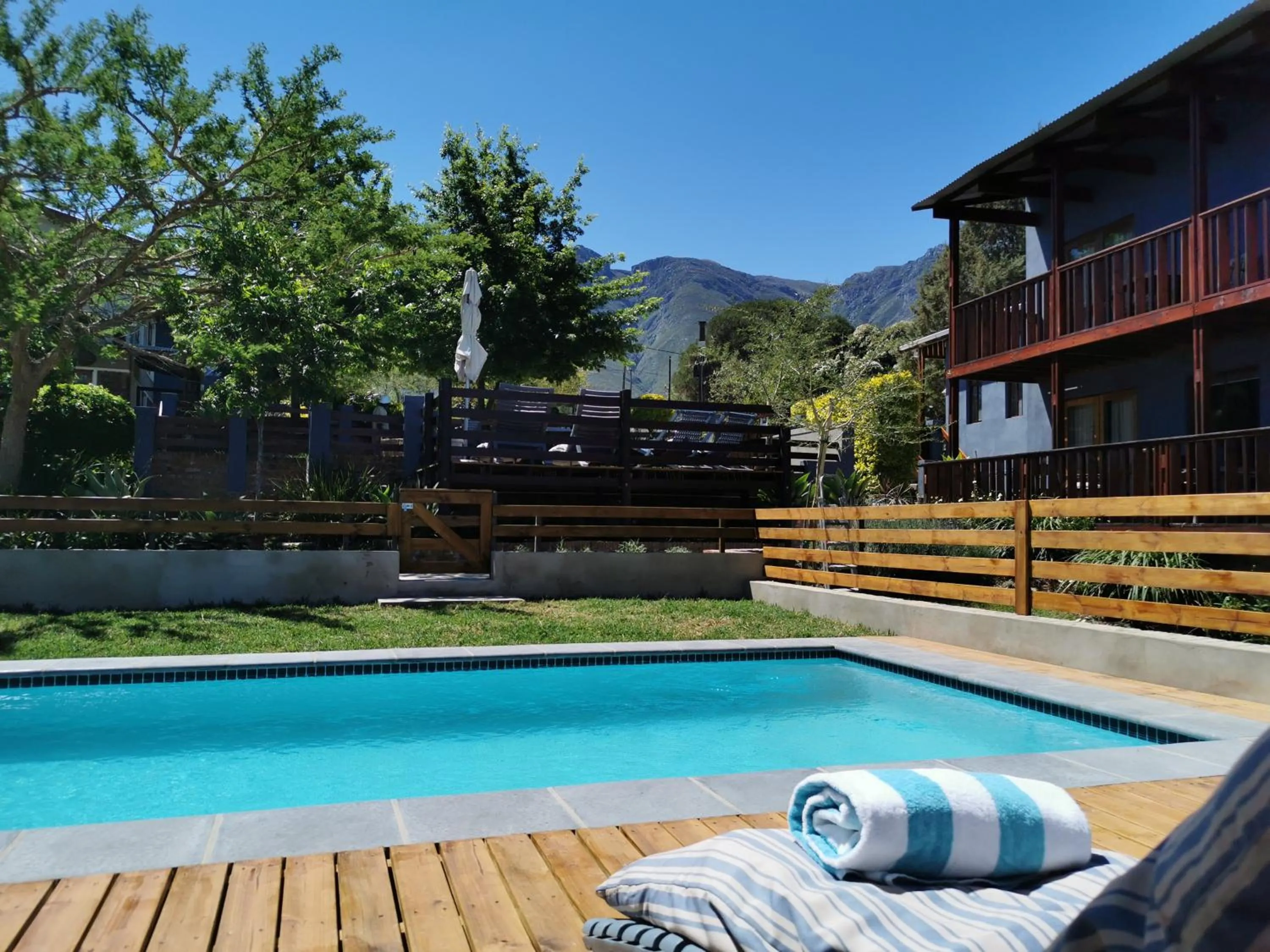 Garden in A Hilltop Country Retreat