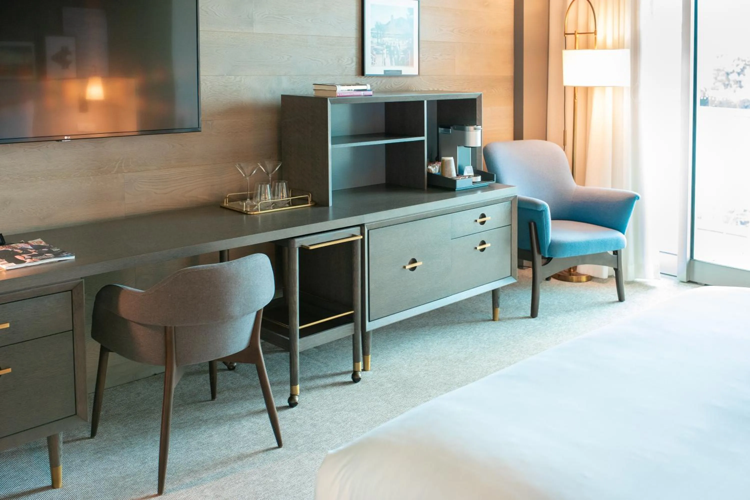 Seating area in Mountain Shadows Resort Scottsdale