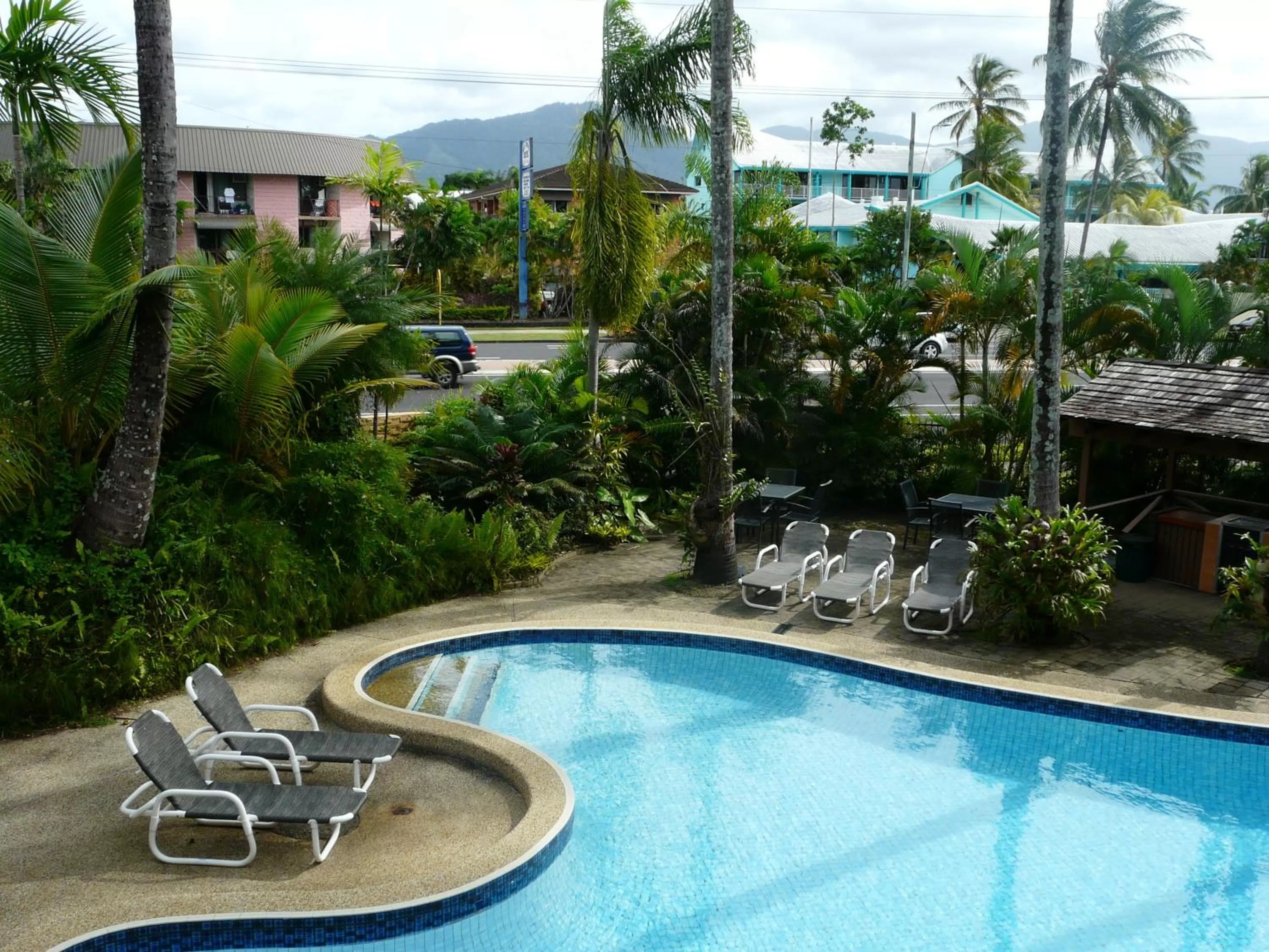 Patio in Oasis Inn Apartments