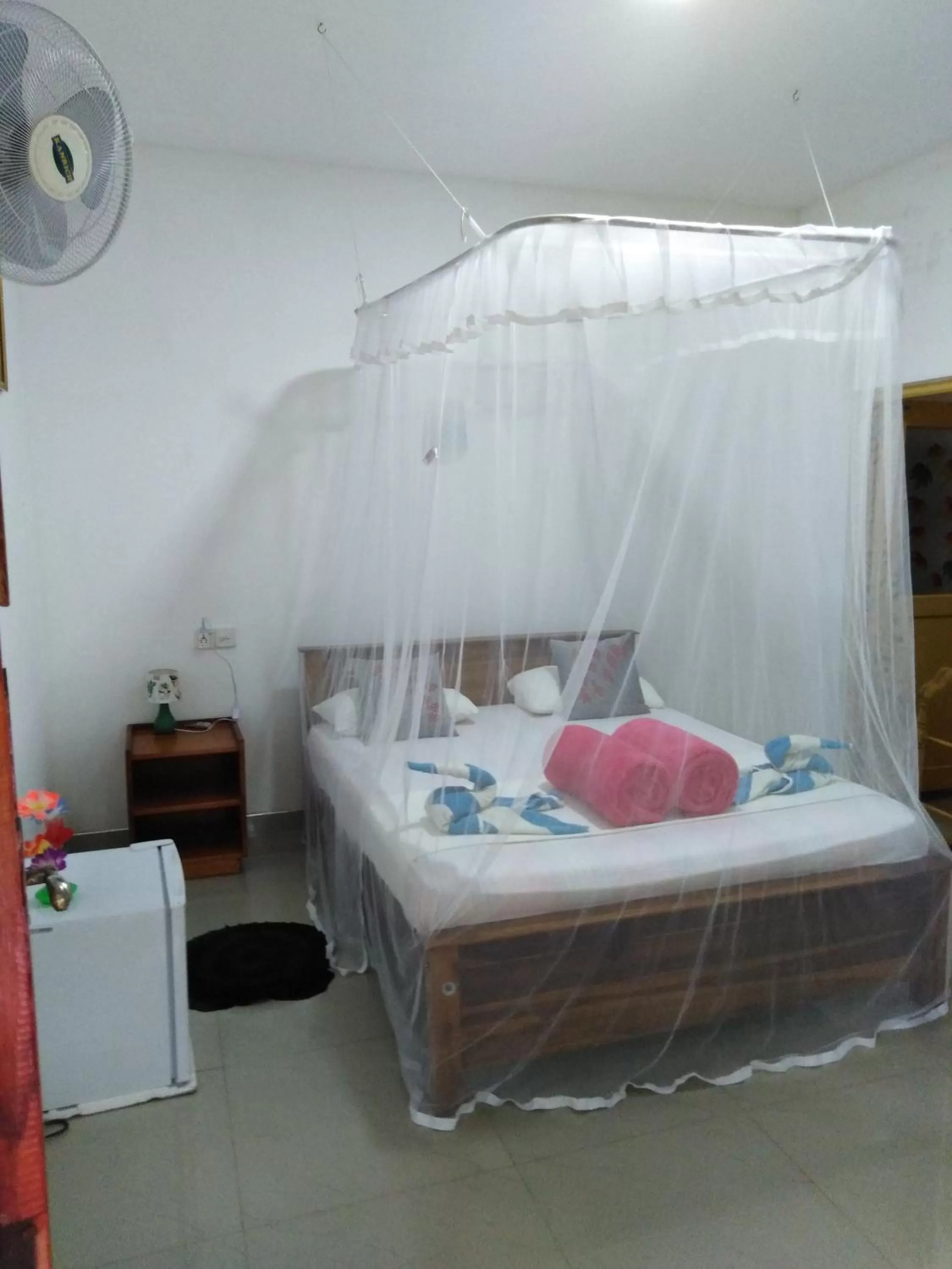 Deluxe Double Room - single occupancy in Littleadems View