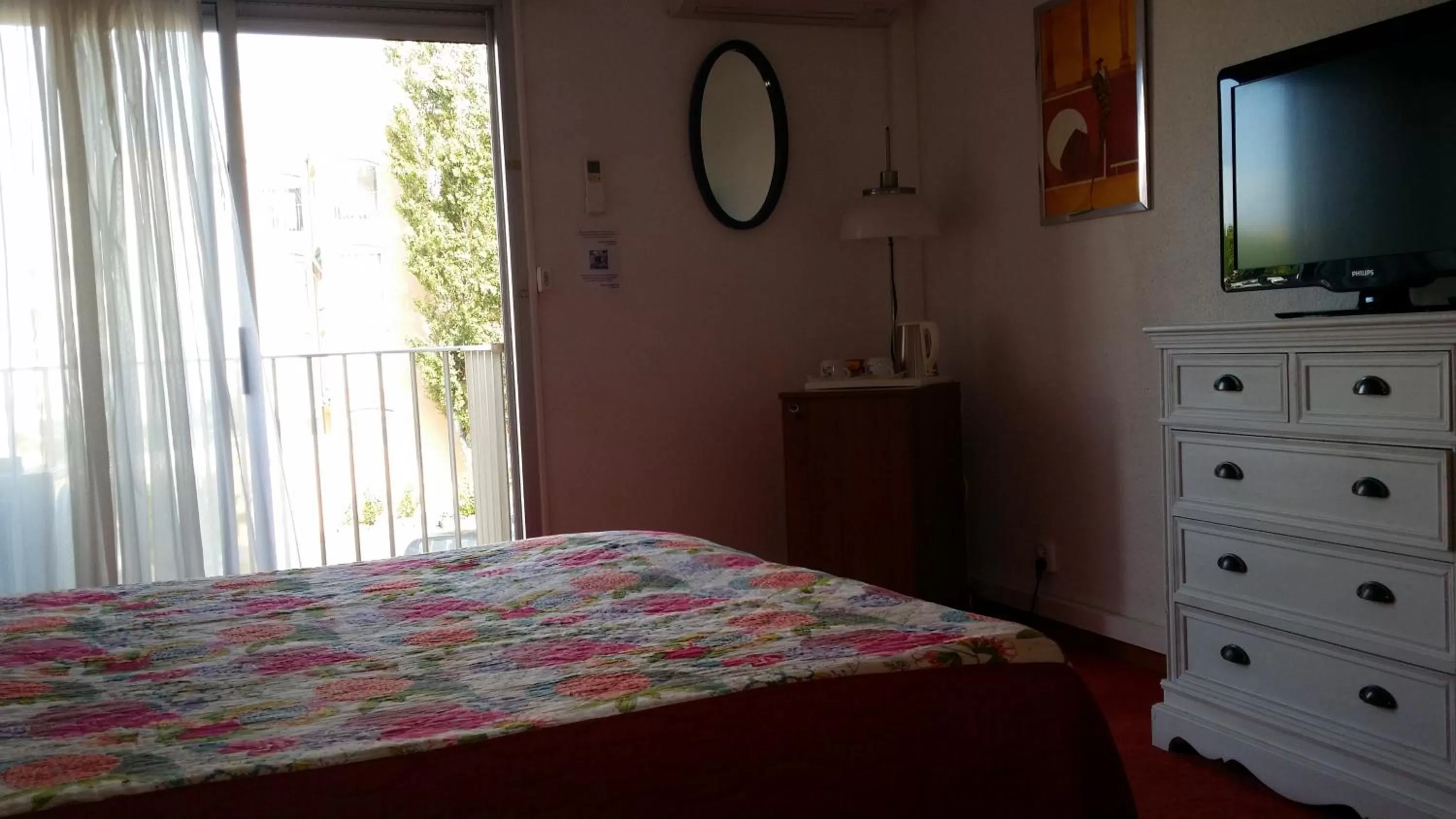 Bedroom, Bed in La Voile D' Or