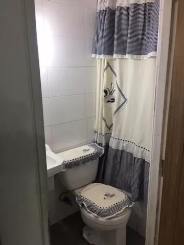 Bathroom in Bed and Breakfast Manque