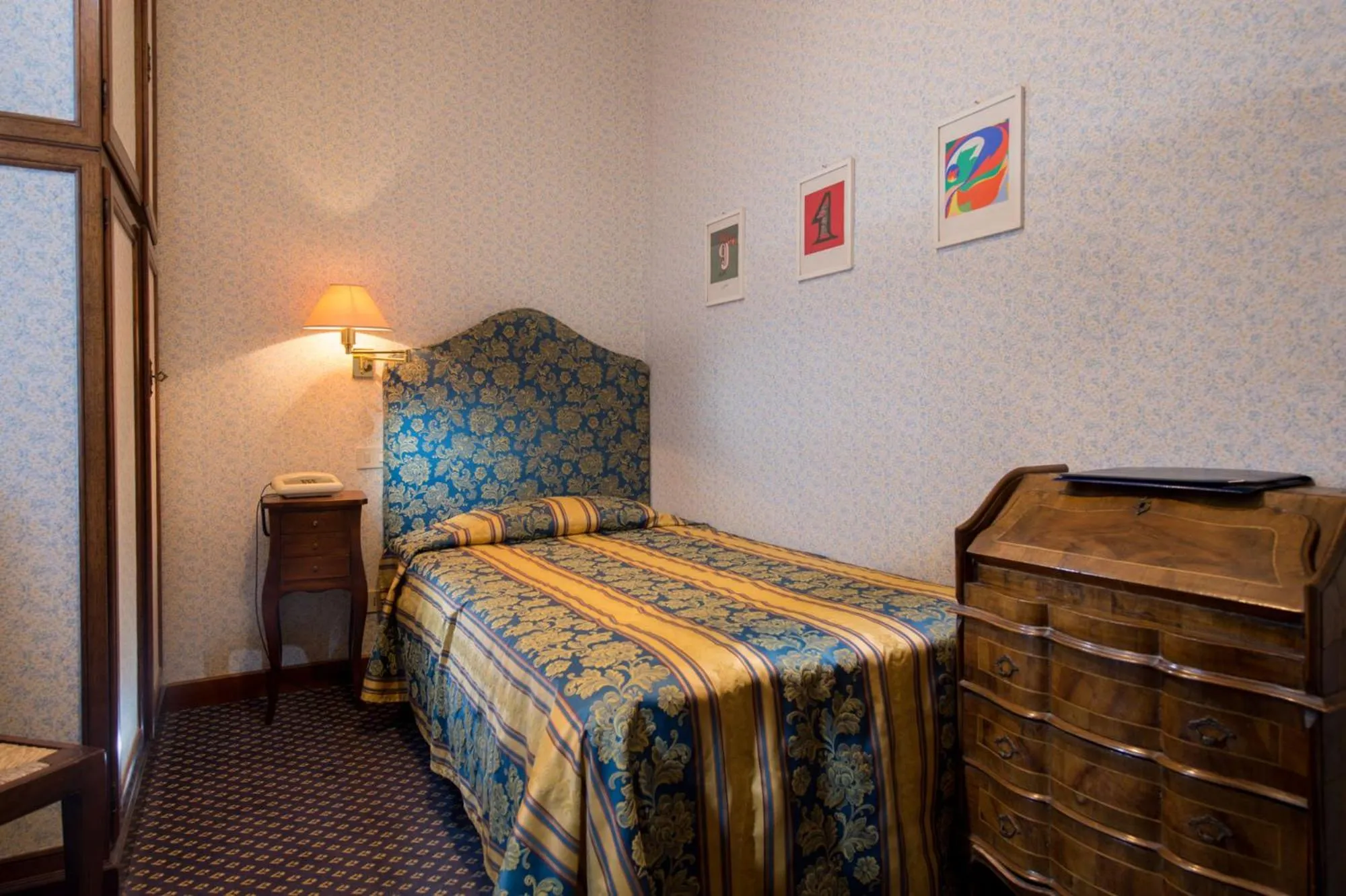Photo of the whole room, Bed in Hotel La Meridiana