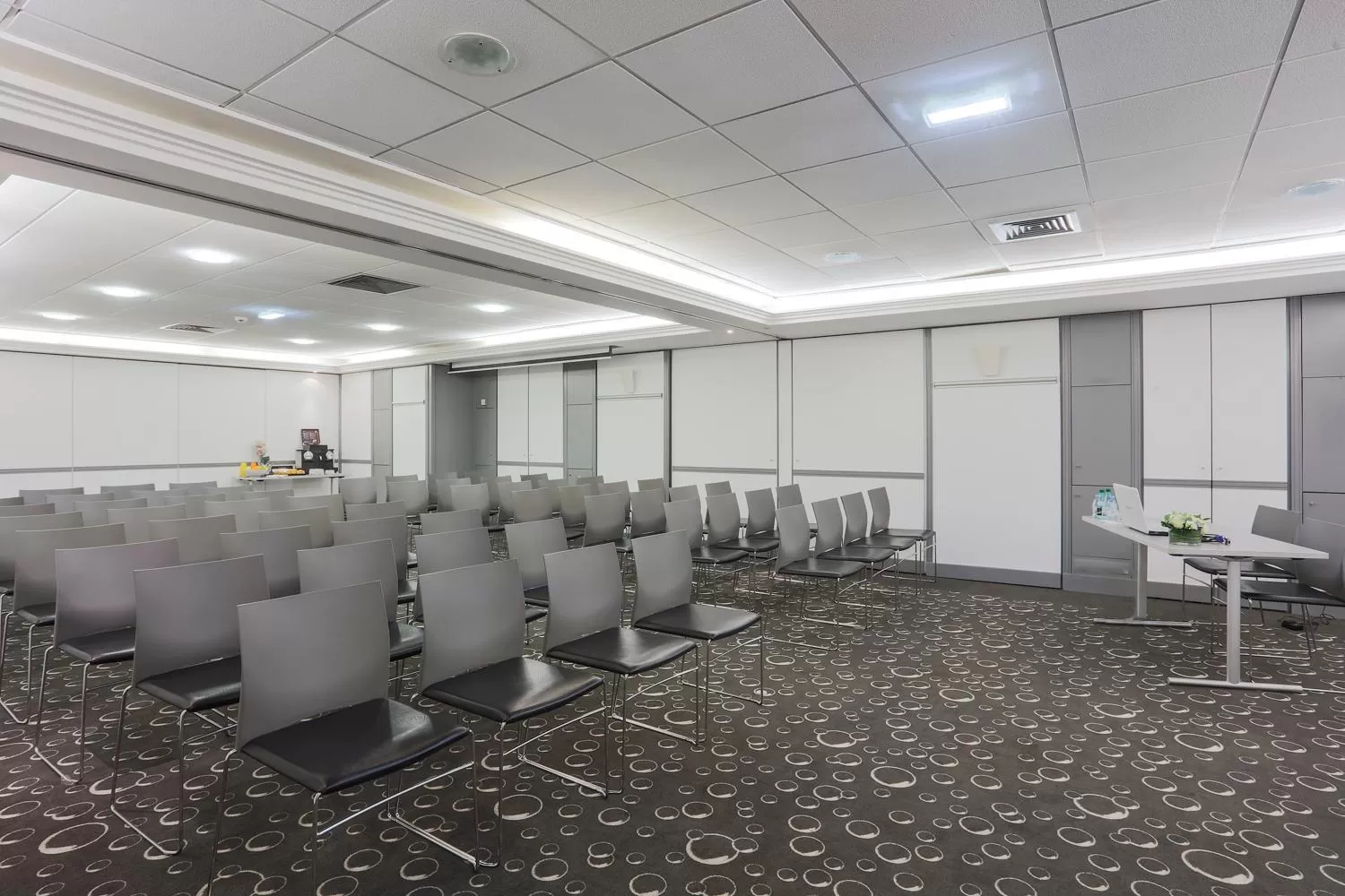 Business facilities in Mercure Paris Vaugirard Porte De Versailles