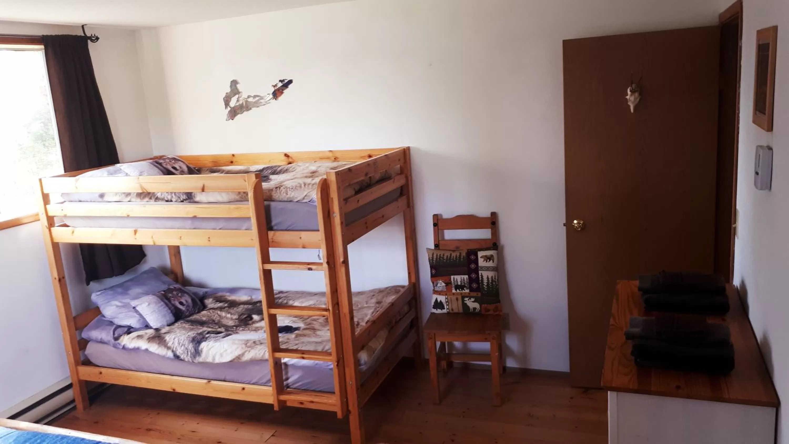 bunk bed, Bed in Wettstone Guest Ranch