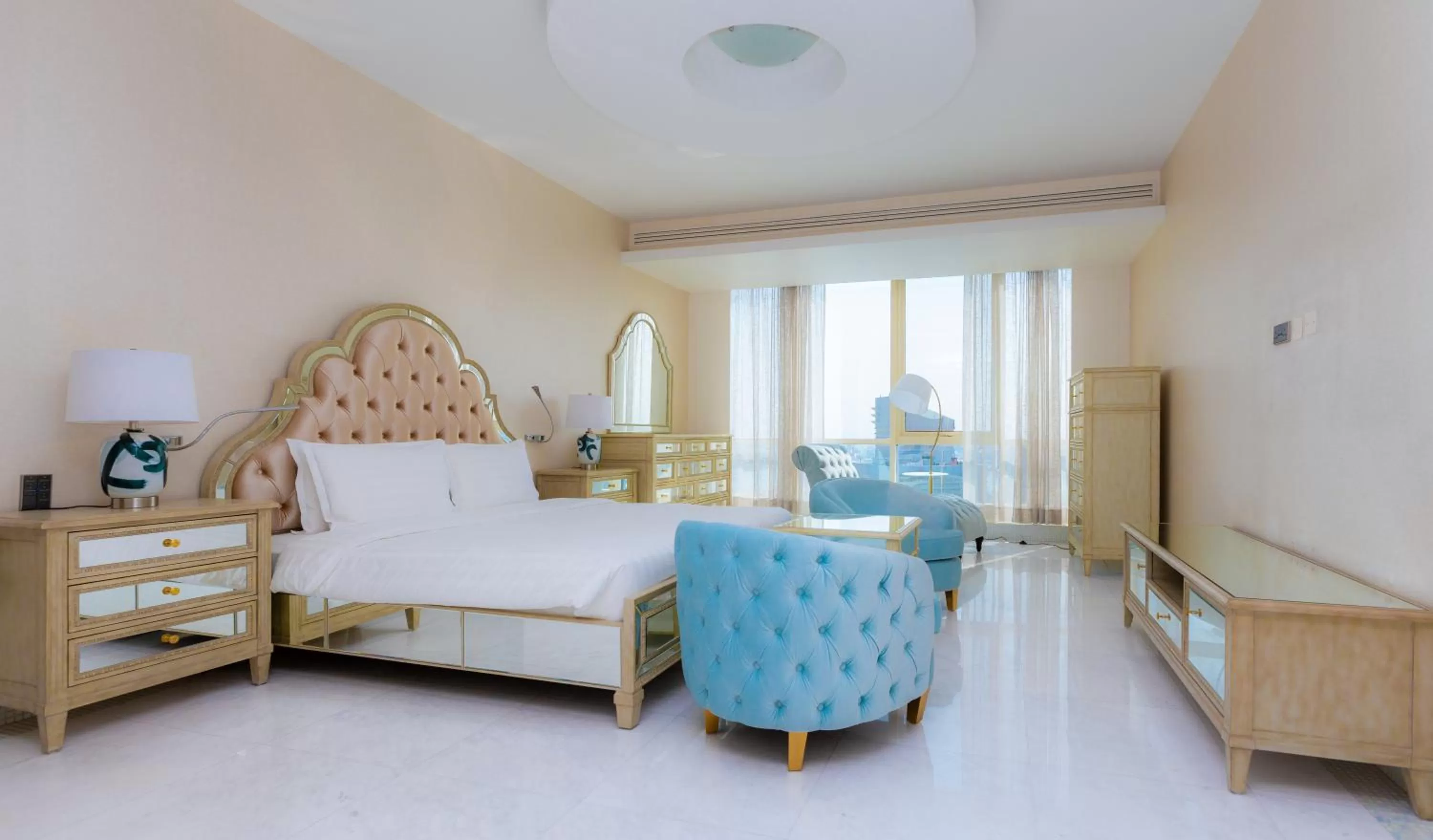 Bedroom, Bed in Ezdan Hotel West Bay