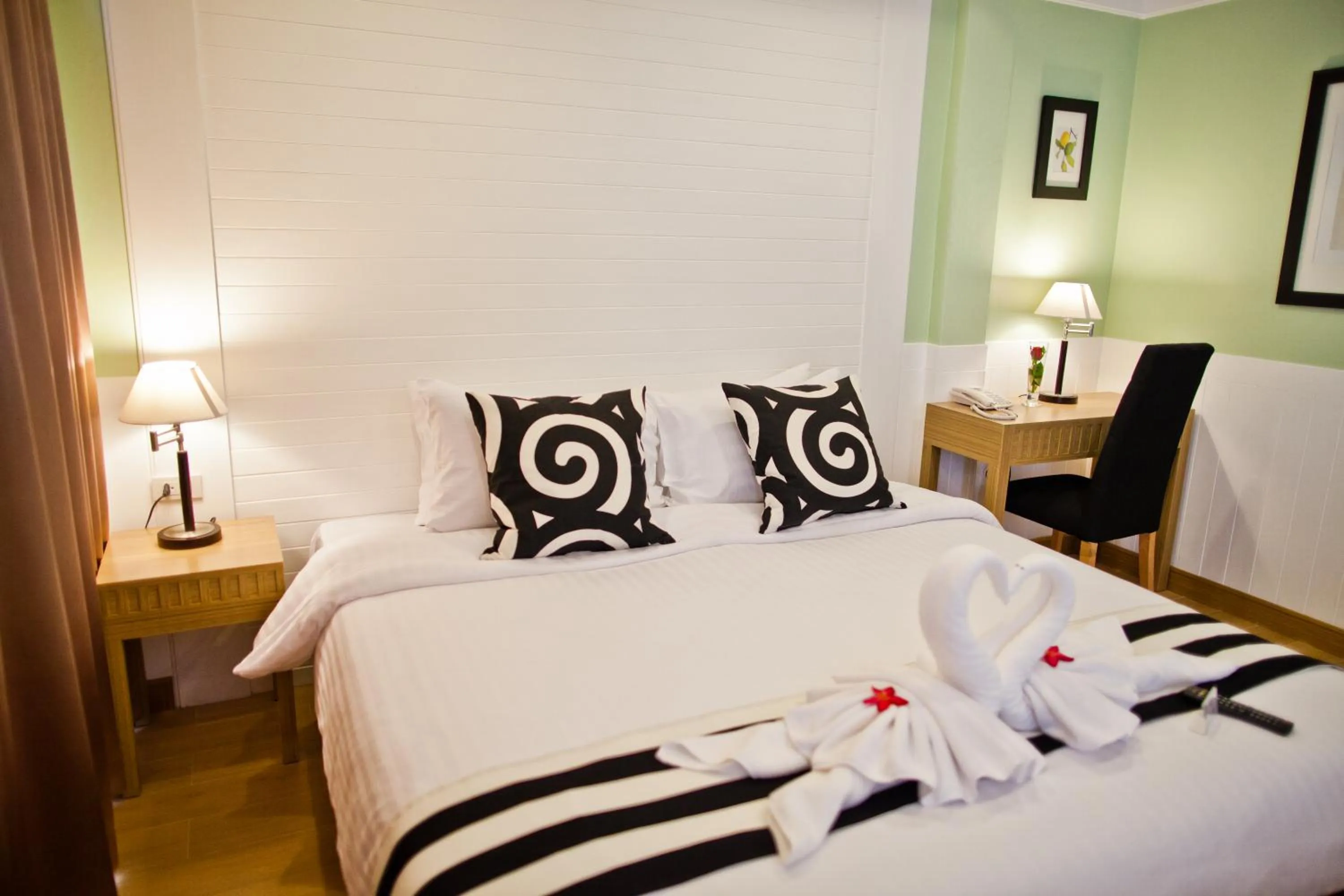 Photo of the whole room, Bed in Paradise Hotel Udonthani