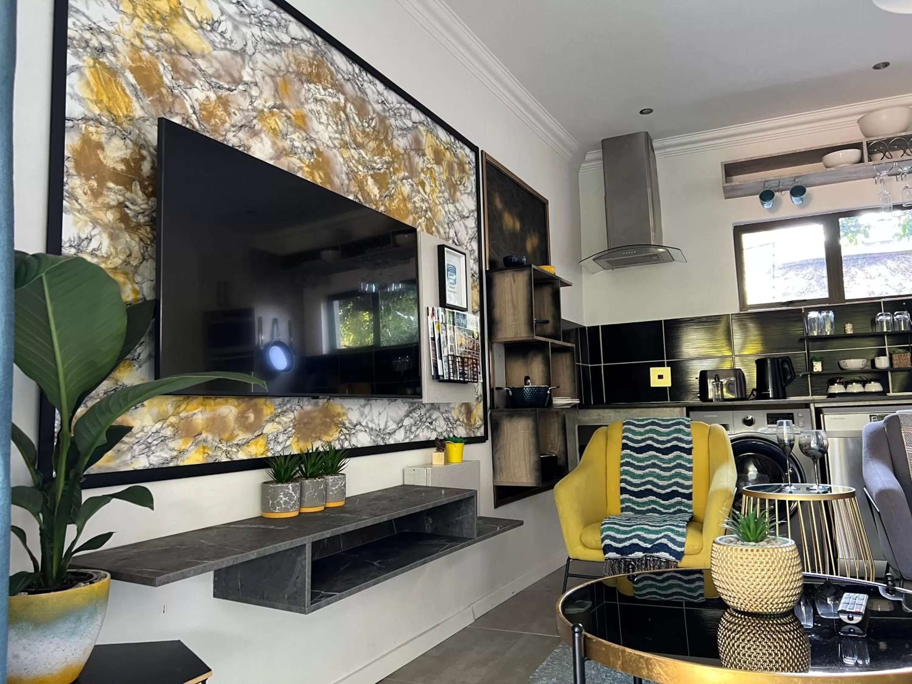 24 On Basil Inventive suites