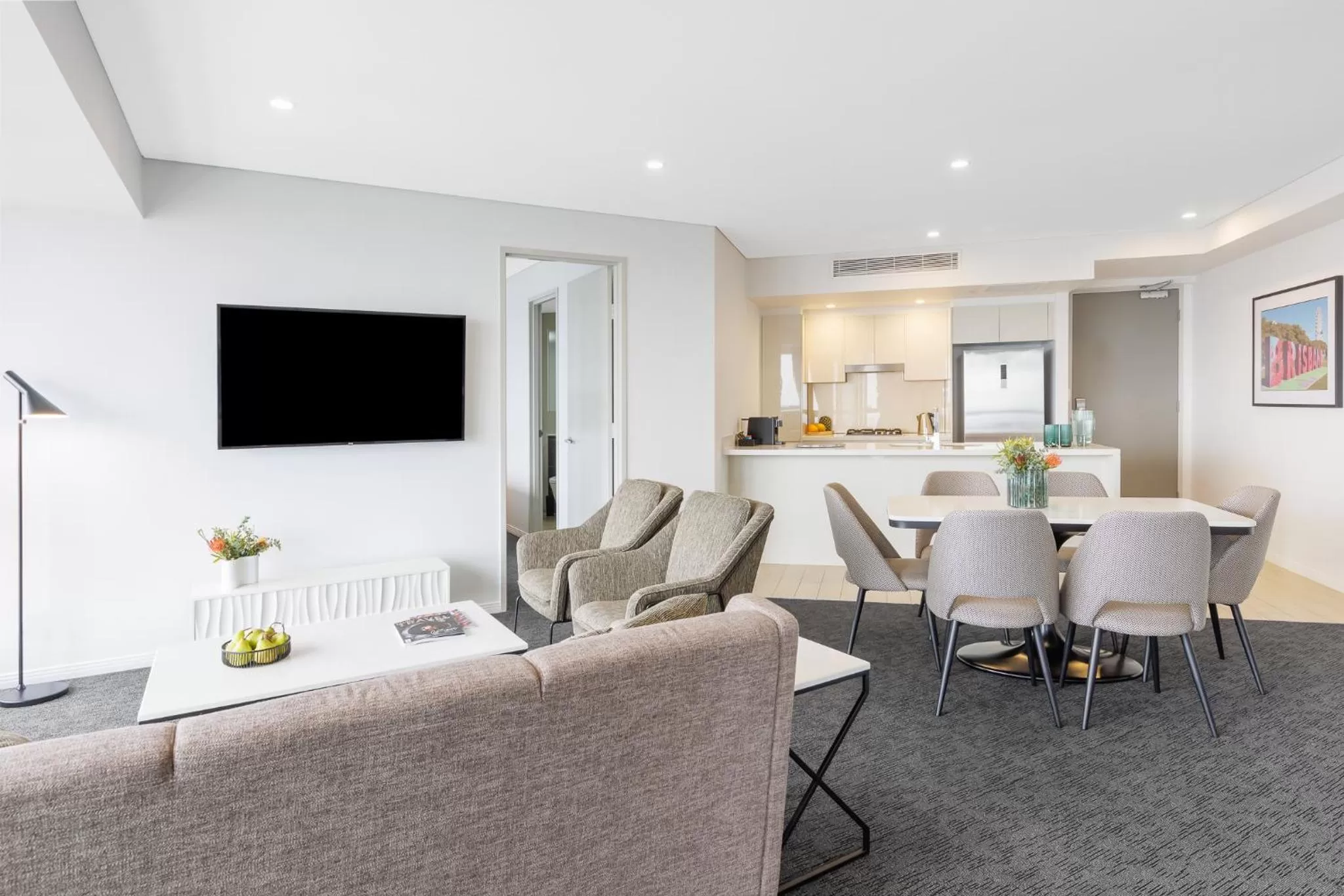 TV and multimedia in Meriton Suites Herschel Street, Brisbane