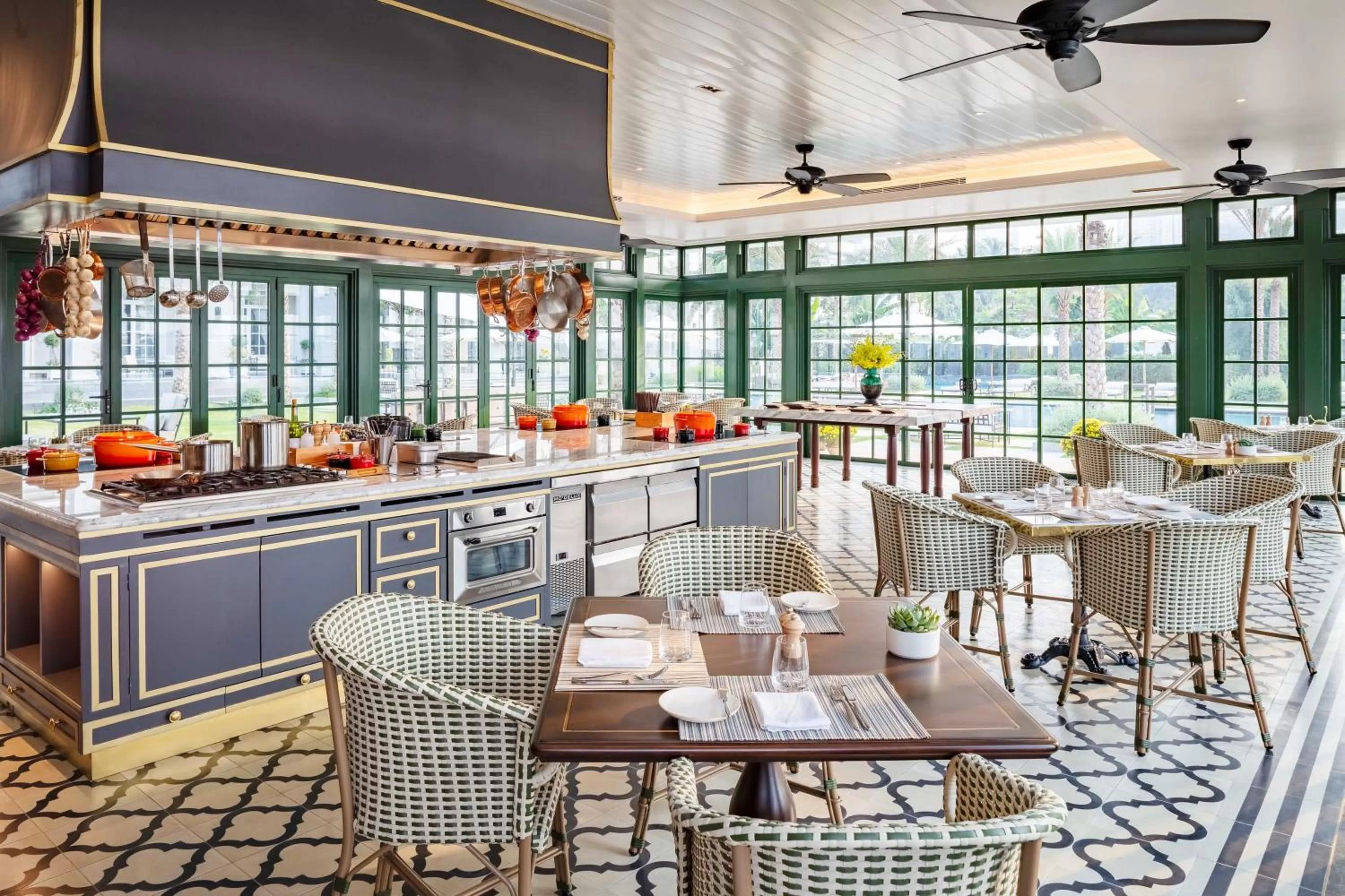 Restaurant/places to eat in Mia Saigon – Luxury Boutique Hotel