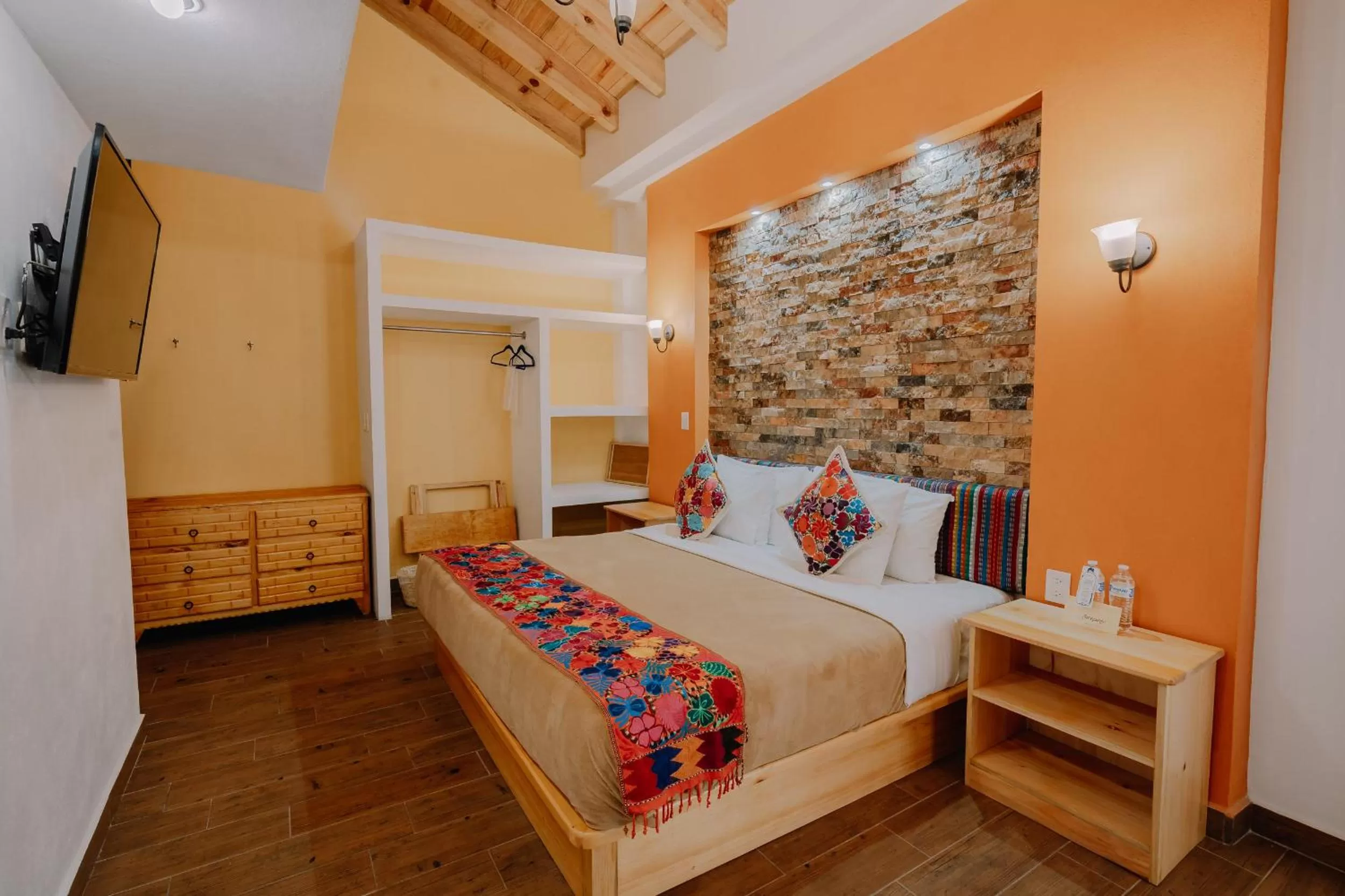 Photo of the whole room, Bed in Hotel Cielo y Selva, San Cristobal de las Casas