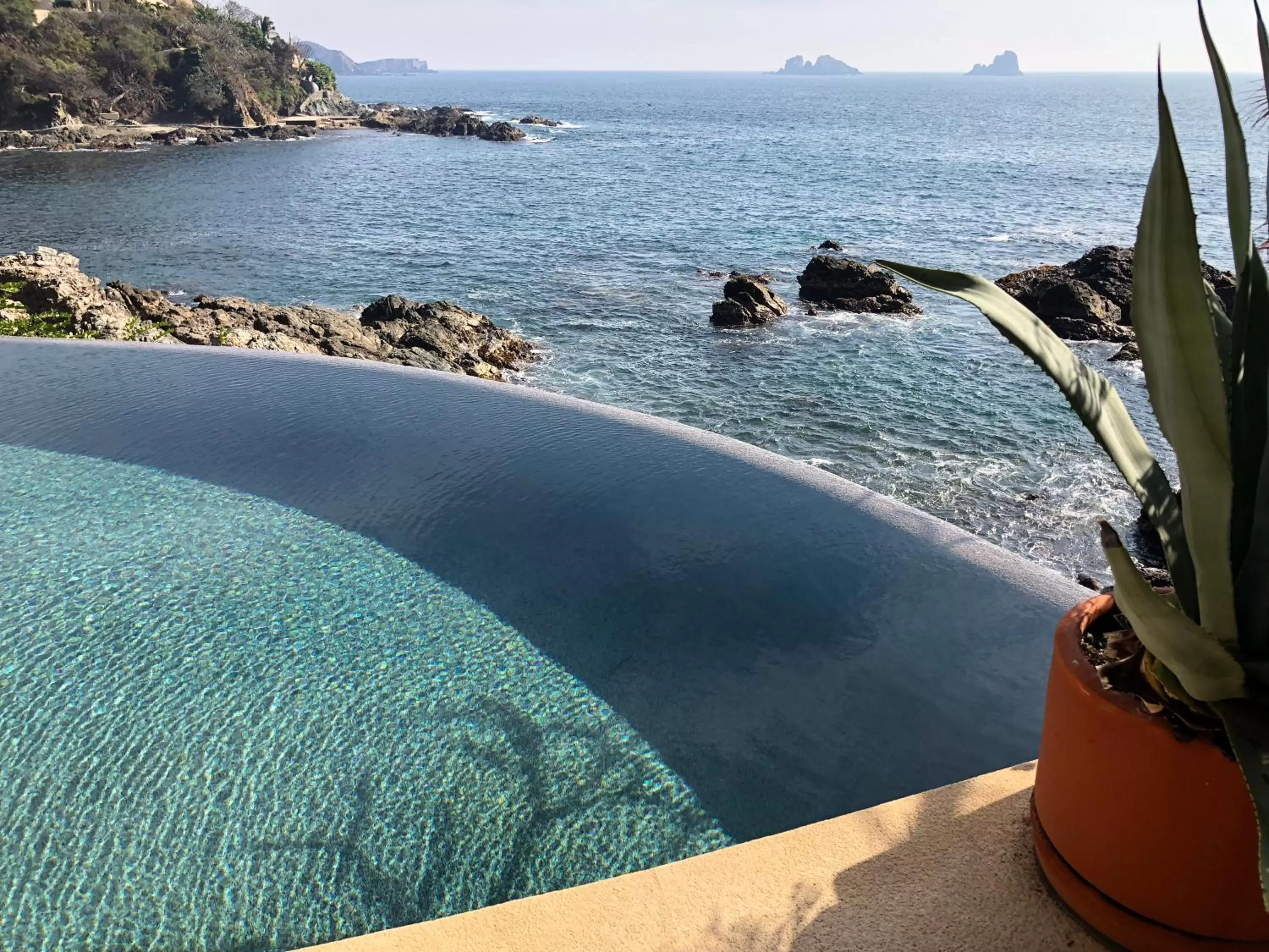 Pool view in Cala de Mar Resort & Spa Ixtapa