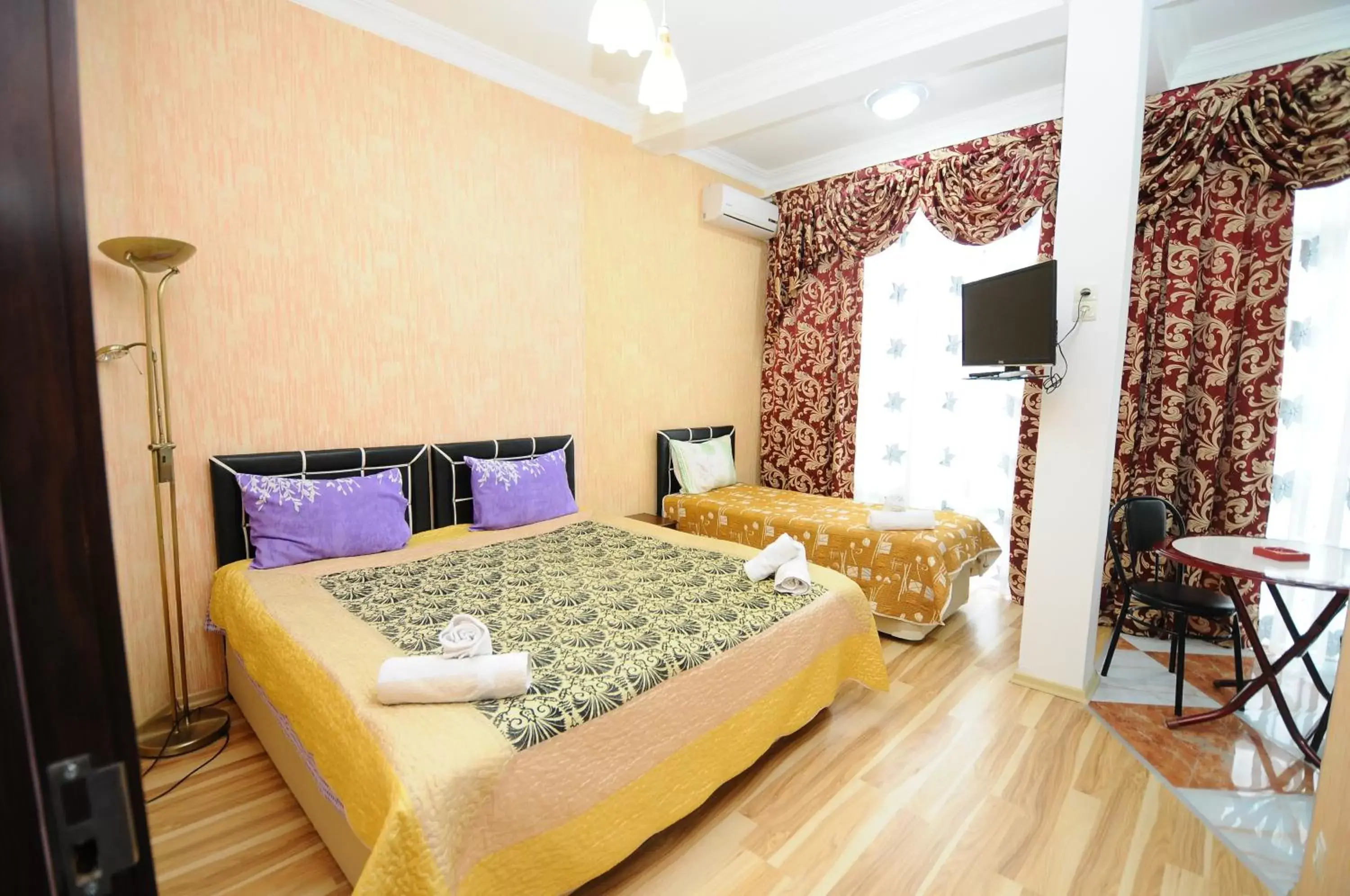 Triple Room in Dzveli Batumi Triple Room in Dzveli Batumi