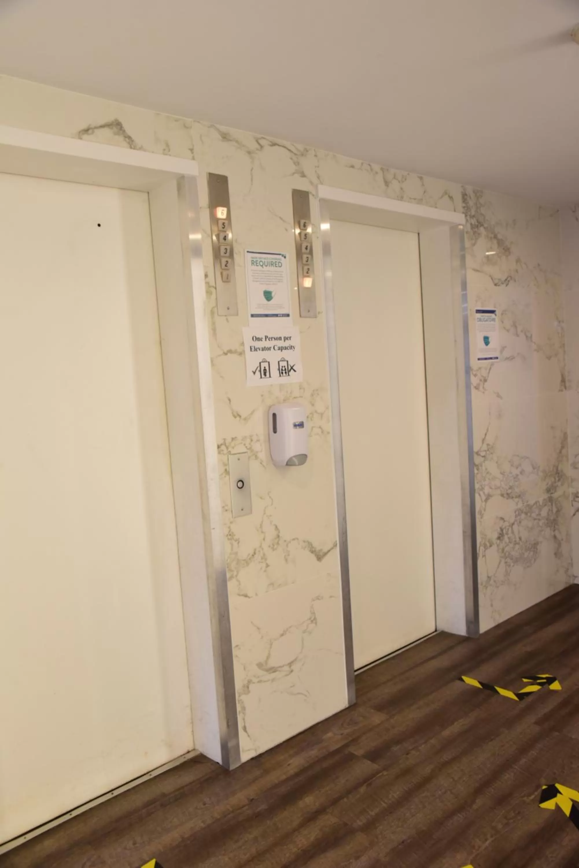 Property building in Days Inn by Wyndham Ottawa West