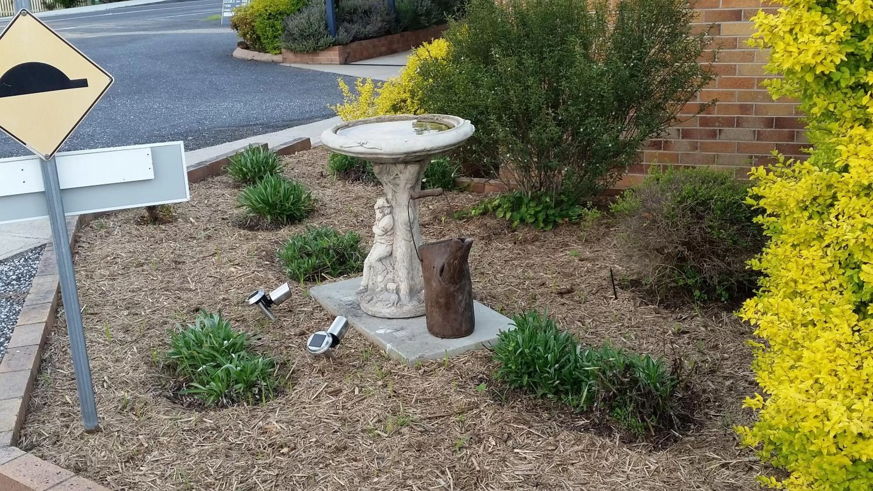 Garden in Tally Ho Motor Inn