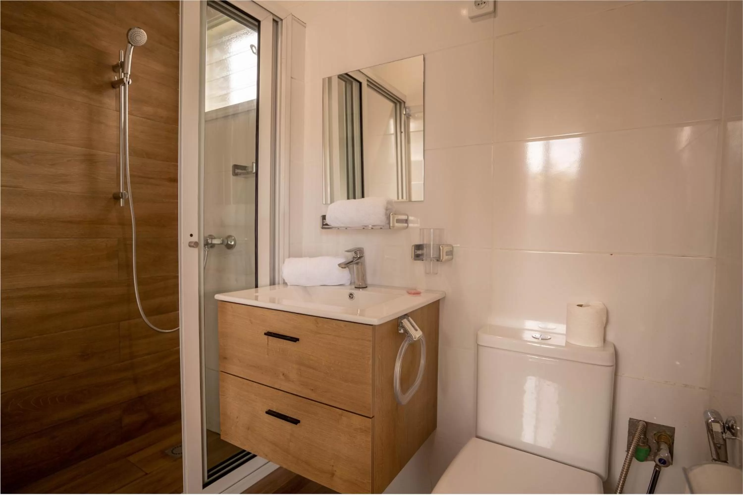 Shower, Bathroom in Aparthotel Madeleine